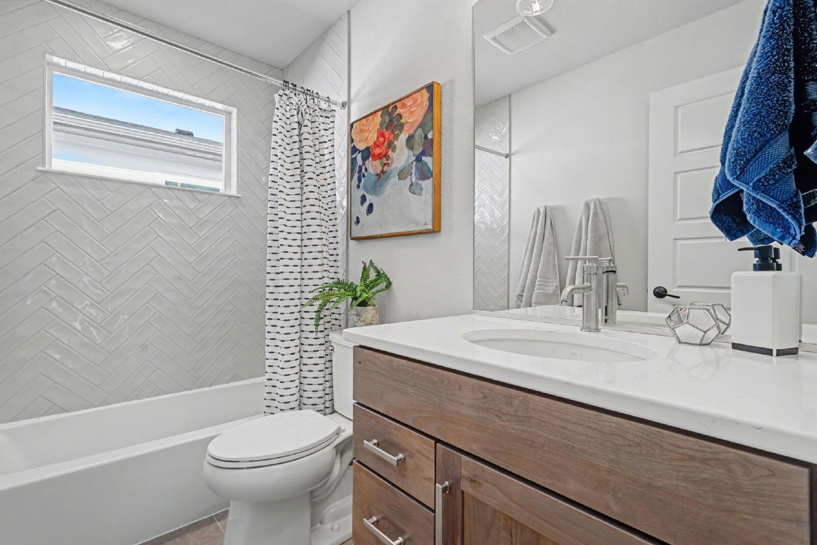 Brand-New Classic Homes Portrait Collection in Greenways at Sand Creek property image