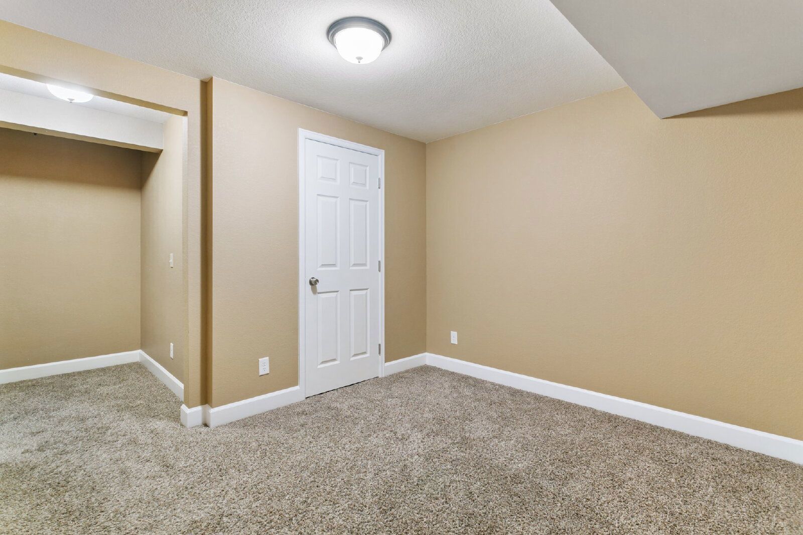 Spacious 4-Bedroom Ranch Home with Finished Basement in Stetson Ridge South property image