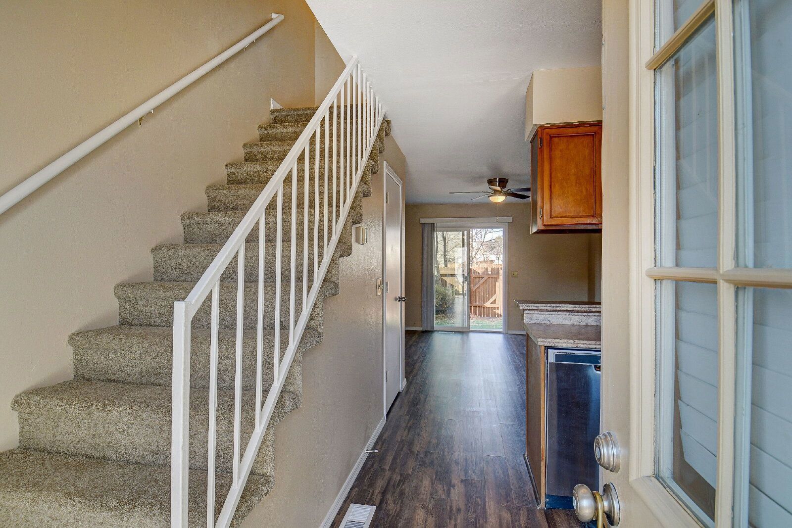 Comfortable 2-Bedroom Townhome with Private Courtyard and Updated Flooring property image