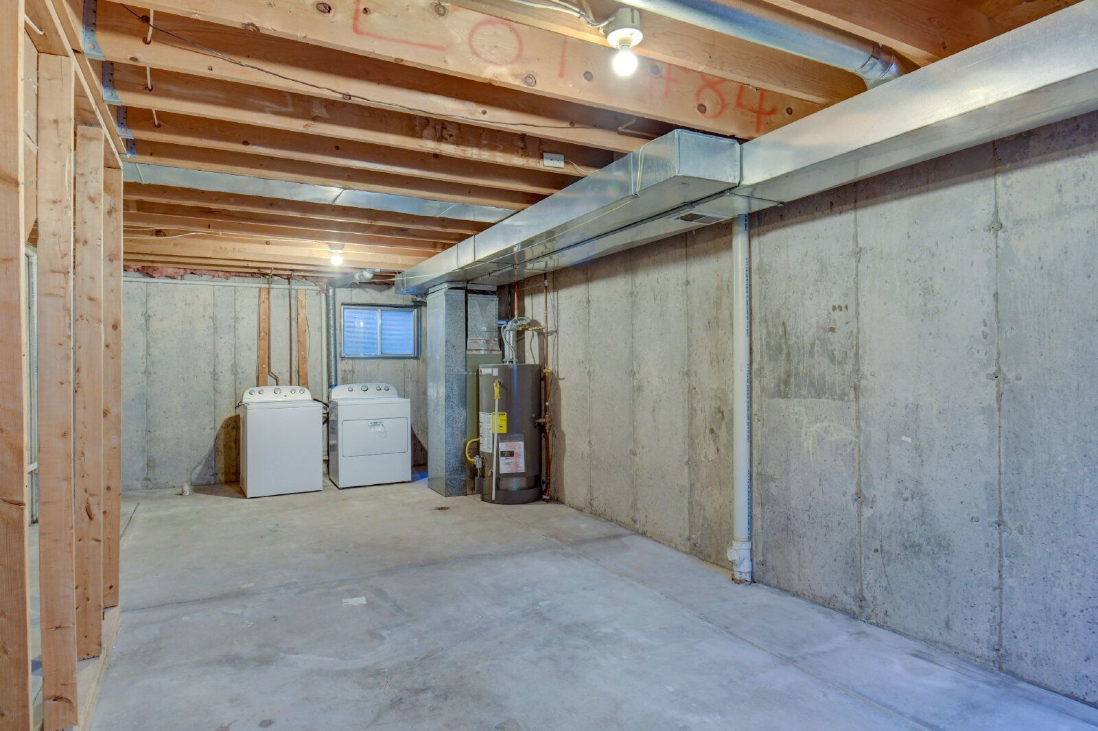 Comfortable 2-Bedroom Townhome with Private Courtyard and Updated Flooring property image