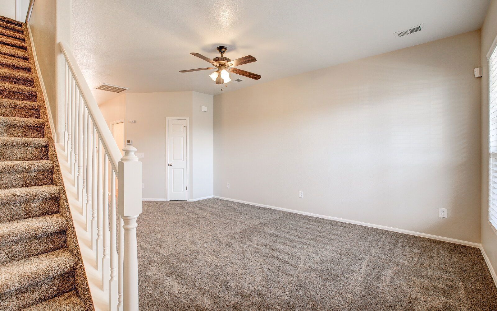 Modern 2-Bedroom Condo with Central A/C and Detached Garage property image