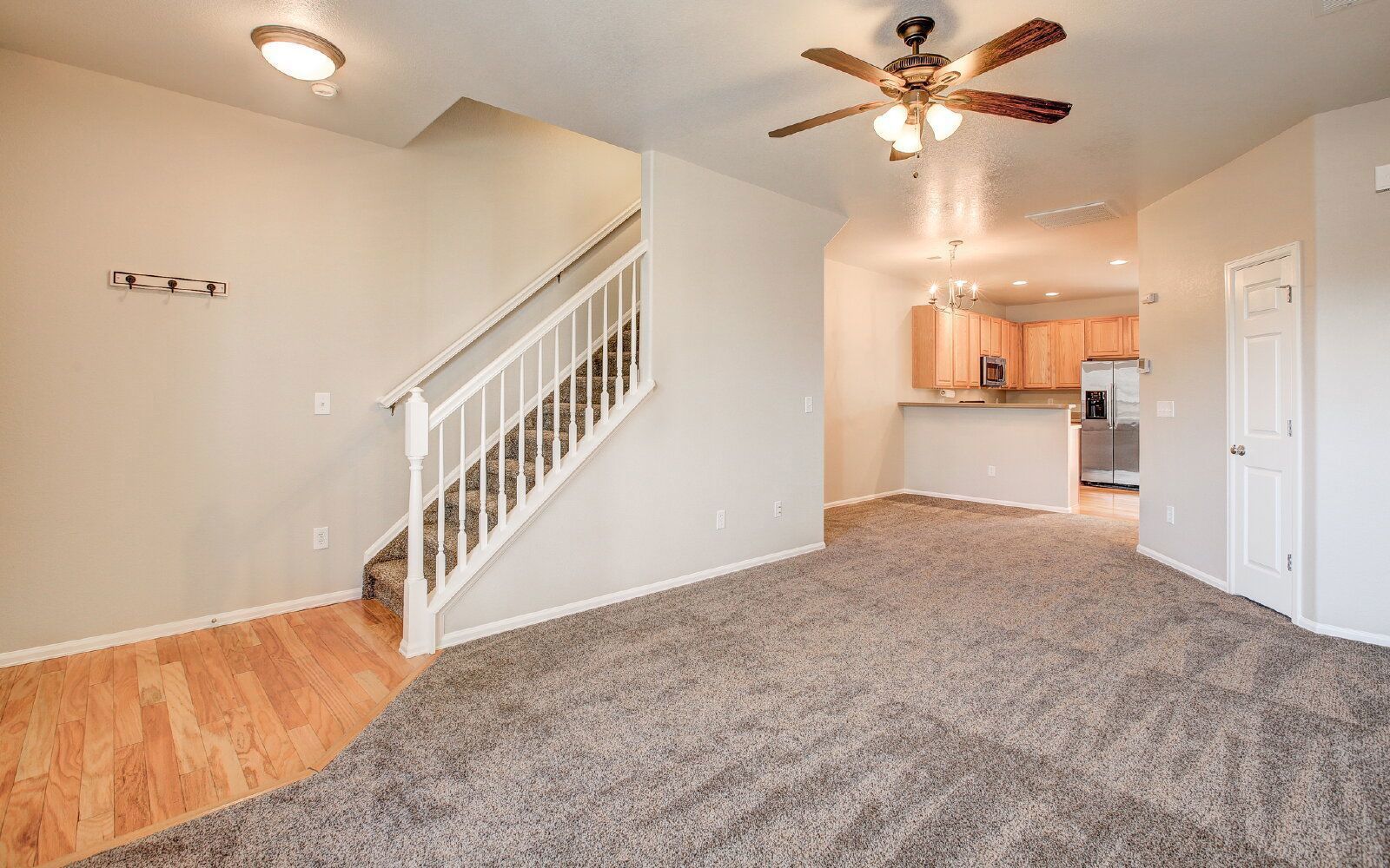 Modern 2-Bedroom Condo with Central A/C and Detached Garage property image