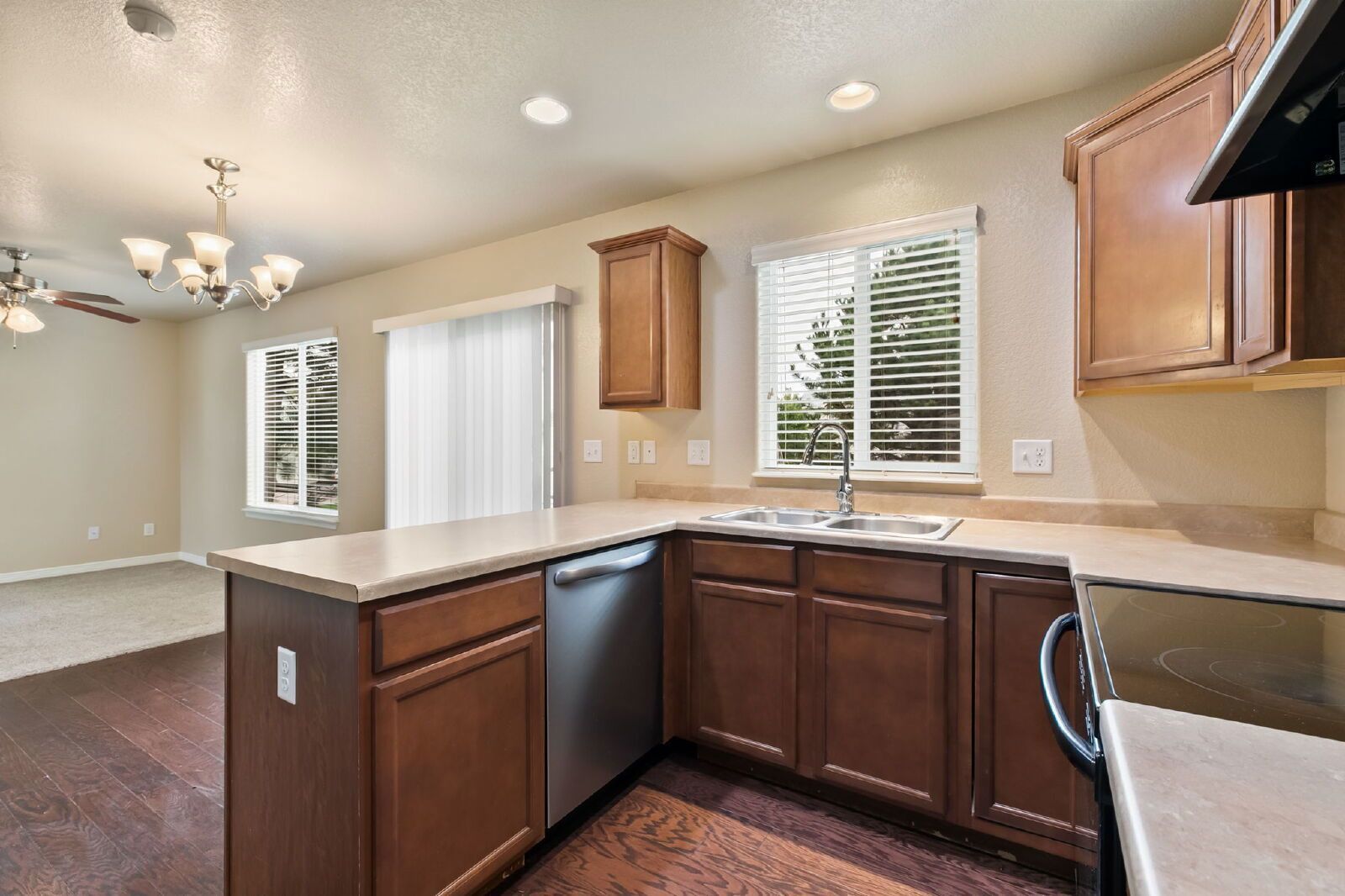 Spacious 3-Bedroom Home with Central A/C Near Fort Carson & Peterson property image