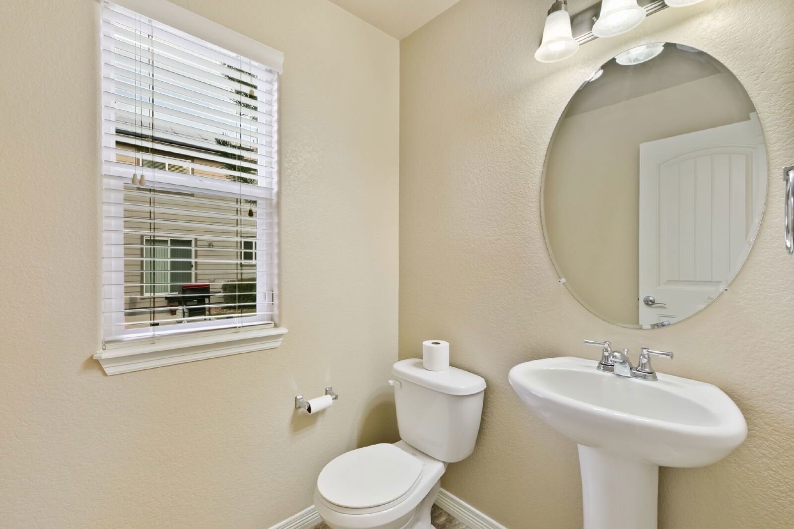 Spacious 3-Bedroom Home with Central A/C Near Fort Carson & Peterson property image