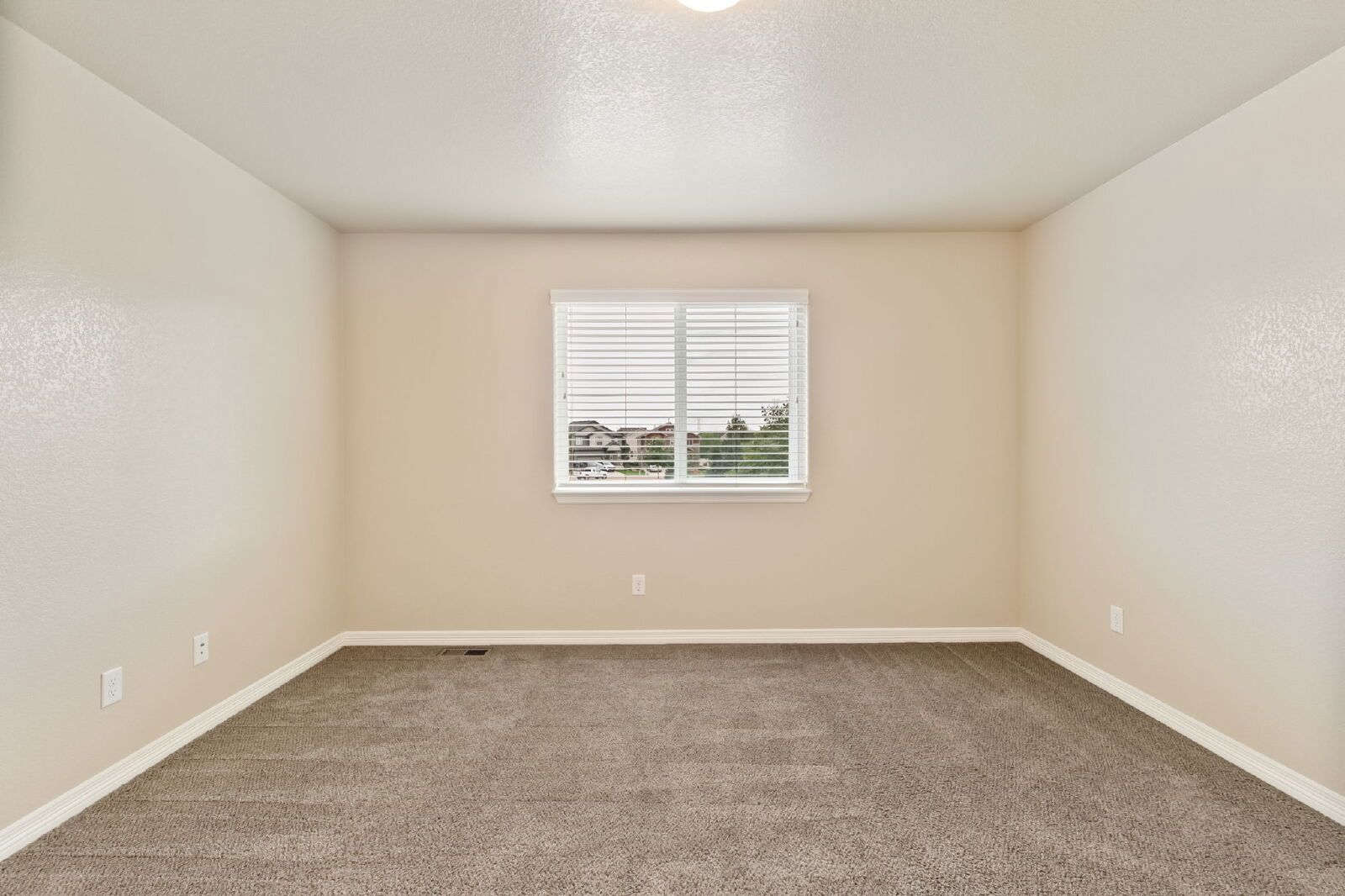 Spacious 3-Bedroom Home with Central A/C Near Fort Carson & Peterson property image