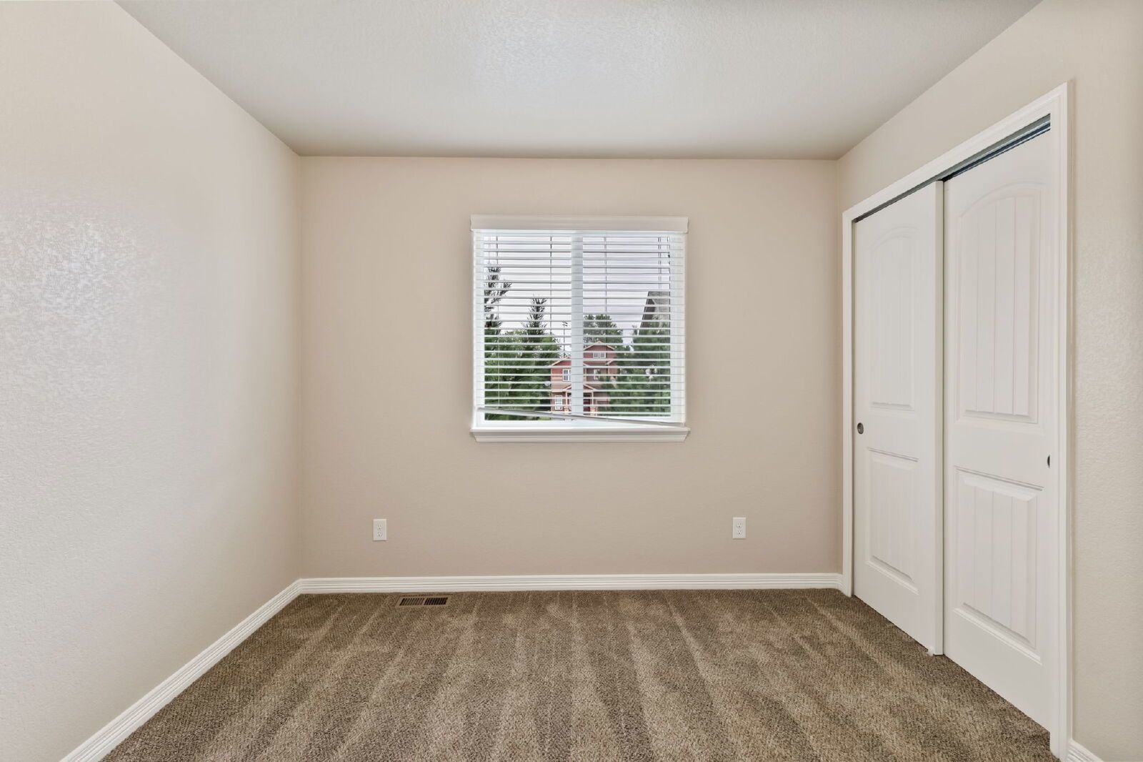 Spacious 3-Bedroom Home with Central A/C Near Fort Carson & Peterson property image