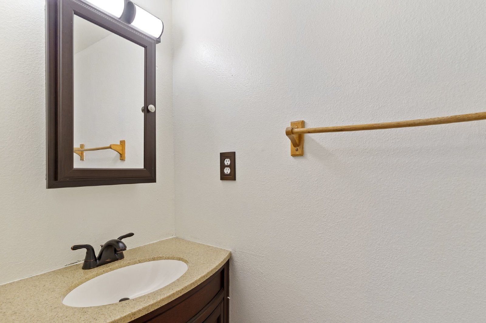 Freshly Painted 2-Bedroom Townhome with Fireplace, Hardwood Floors, and Central A/C Near Peterson SFB property image