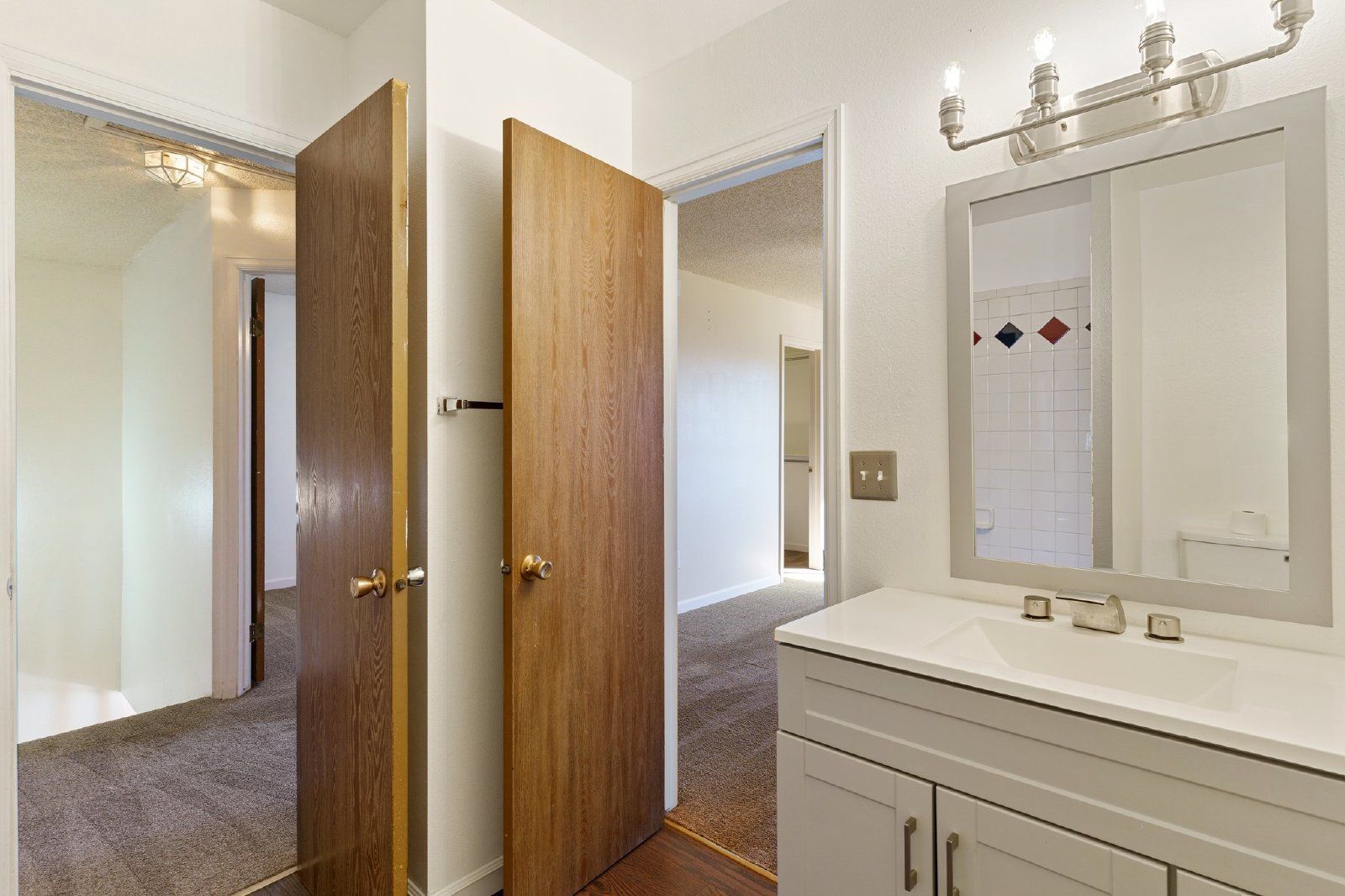 Freshly Painted 2-Bedroom Townhome with Fireplace, Hardwood Floors, and Central A/C Near Peterson SFB property image