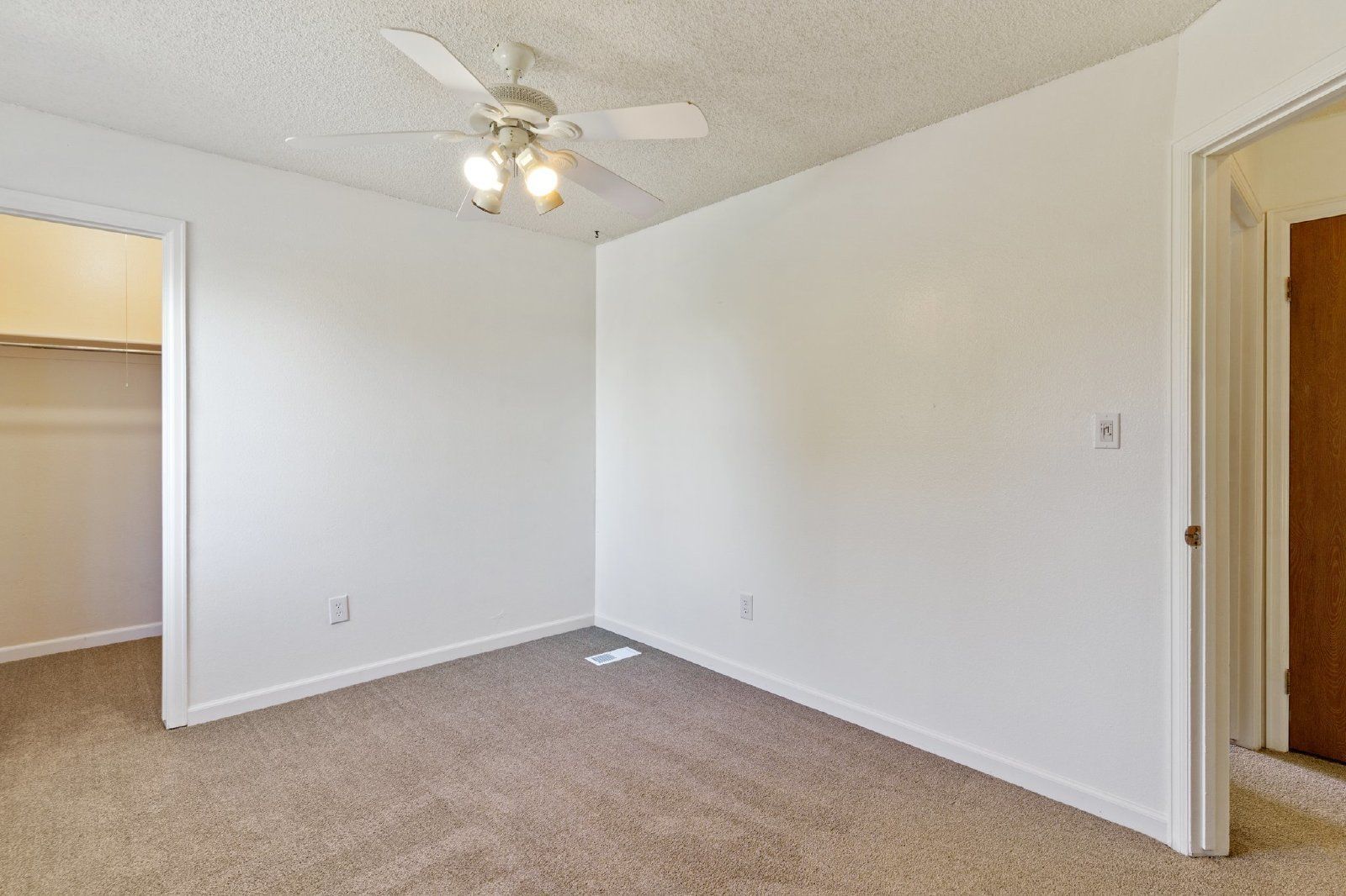 Freshly Painted 2-Bedroom Townhome with Fireplace, Hardwood Floors, and Central A/C Near Peterson SFB property image