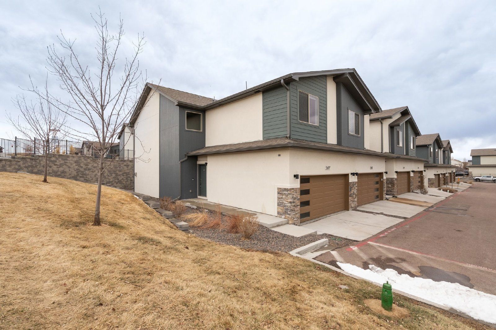 Sophisticated End-Unit Living Close to USAFA & Peterson — January Rent Free property image