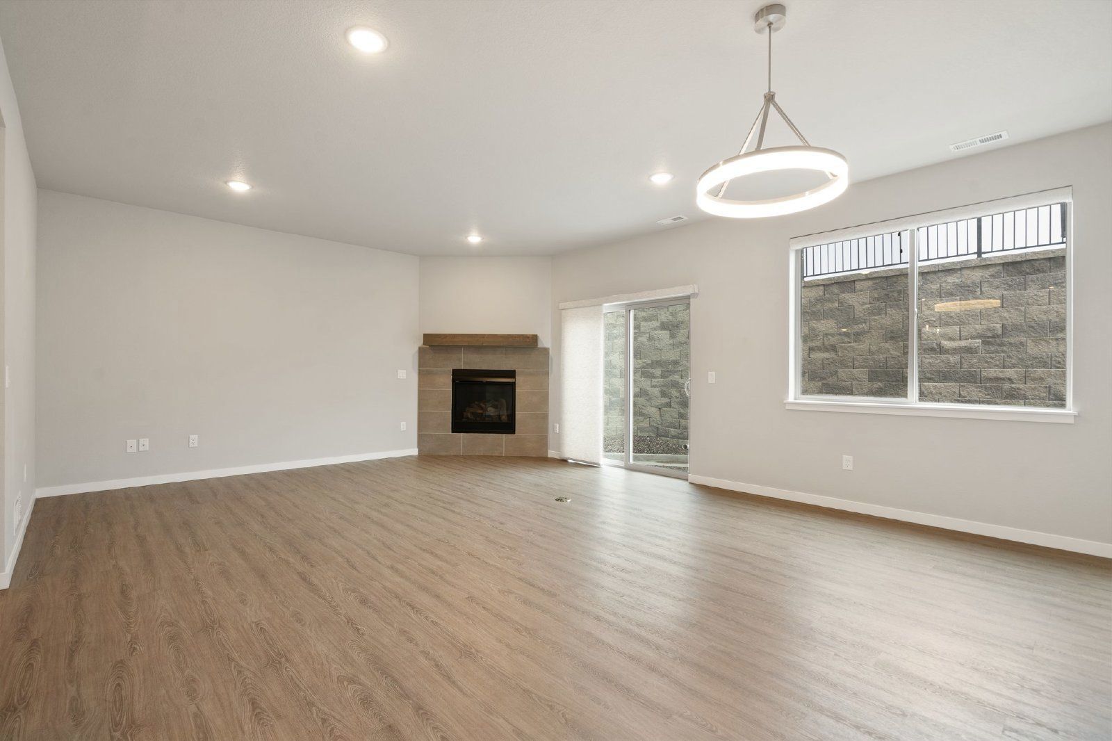 Sophisticated End-Unit Living Close to USAFA & Peterson — January Rent Free property image