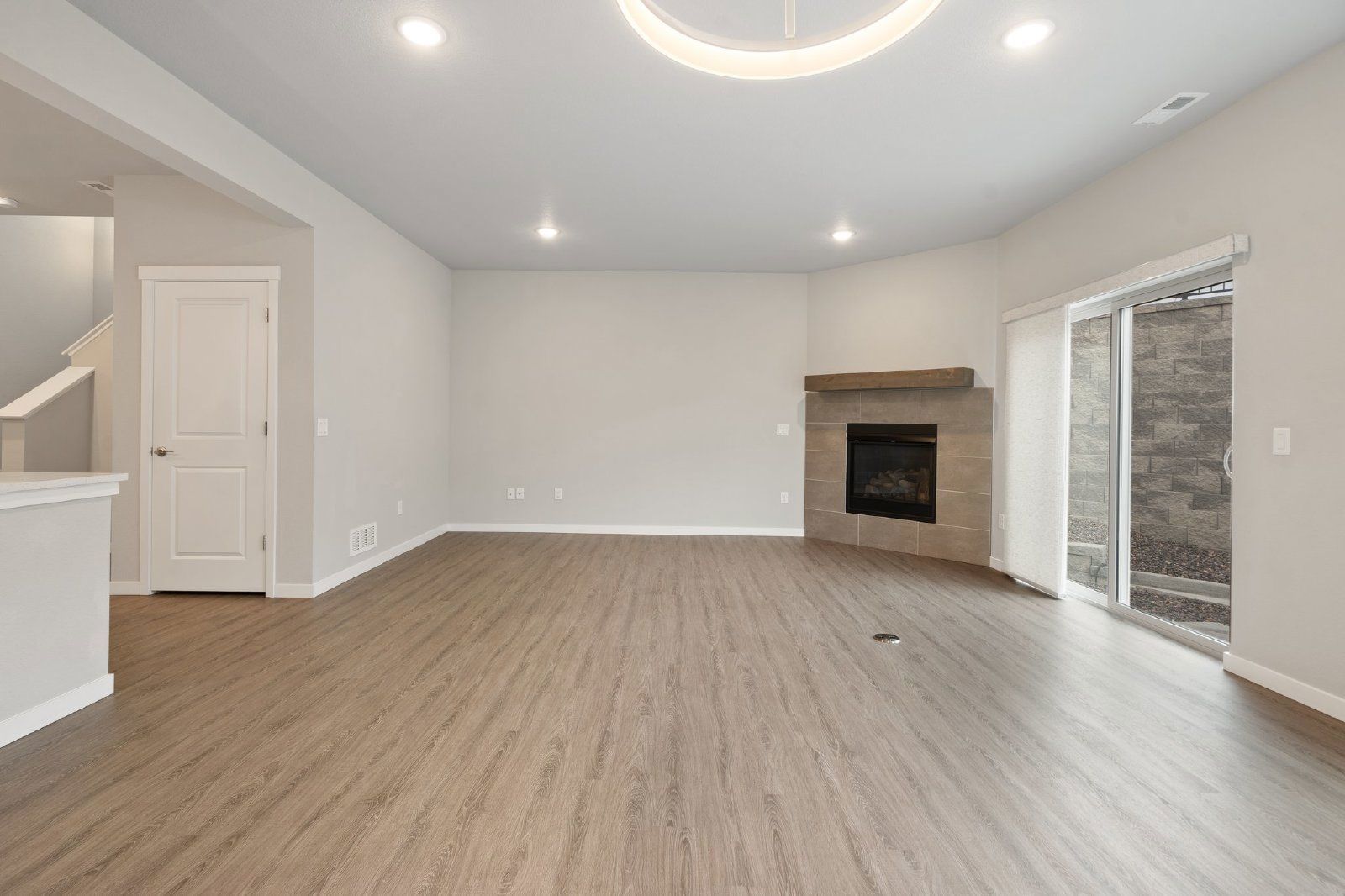 Sophisticated End-Unit Living Close to USAFA & Peterson — January Rent Free property image