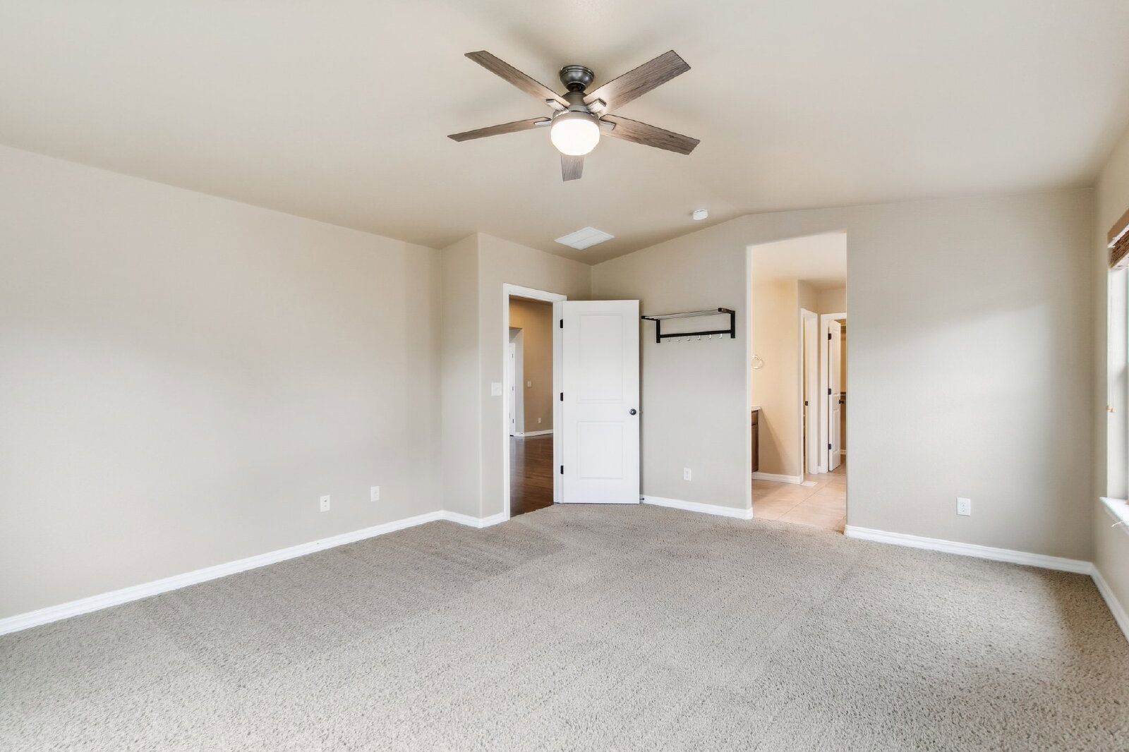 Stylish Cordera Ranch with Finished Basement, Gourmet Kitchen, and Ideal D20 Location property image