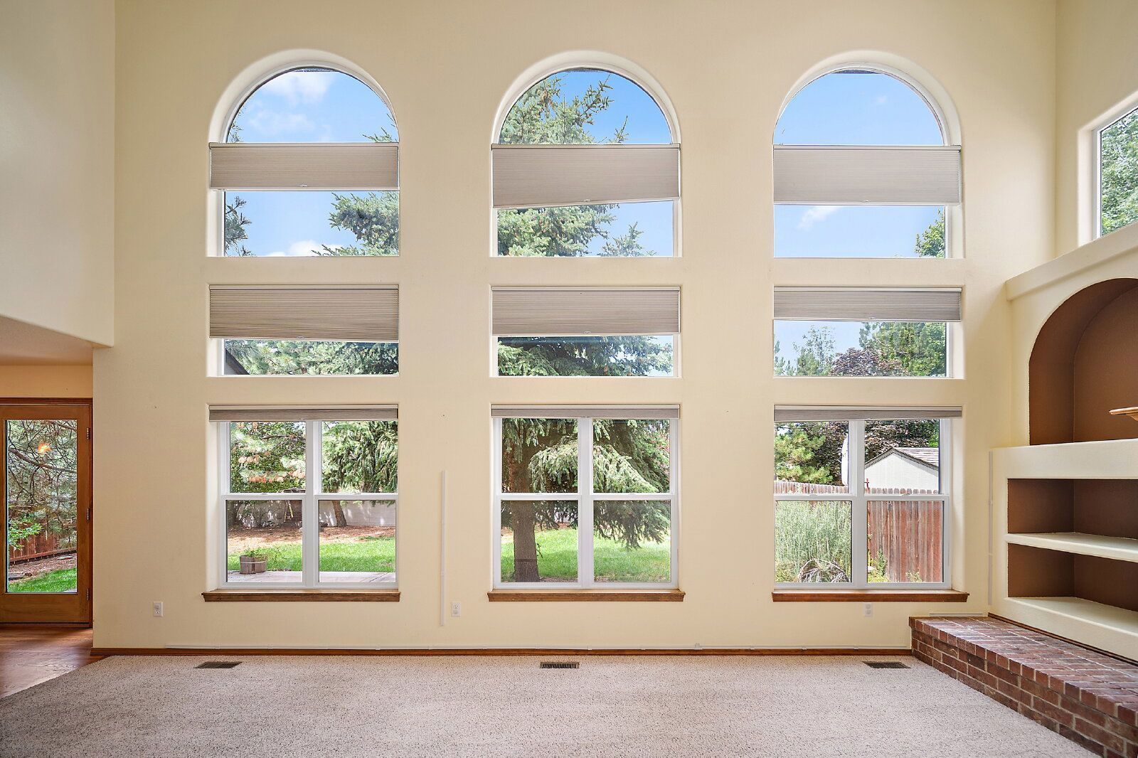 December & January Rent Free property image