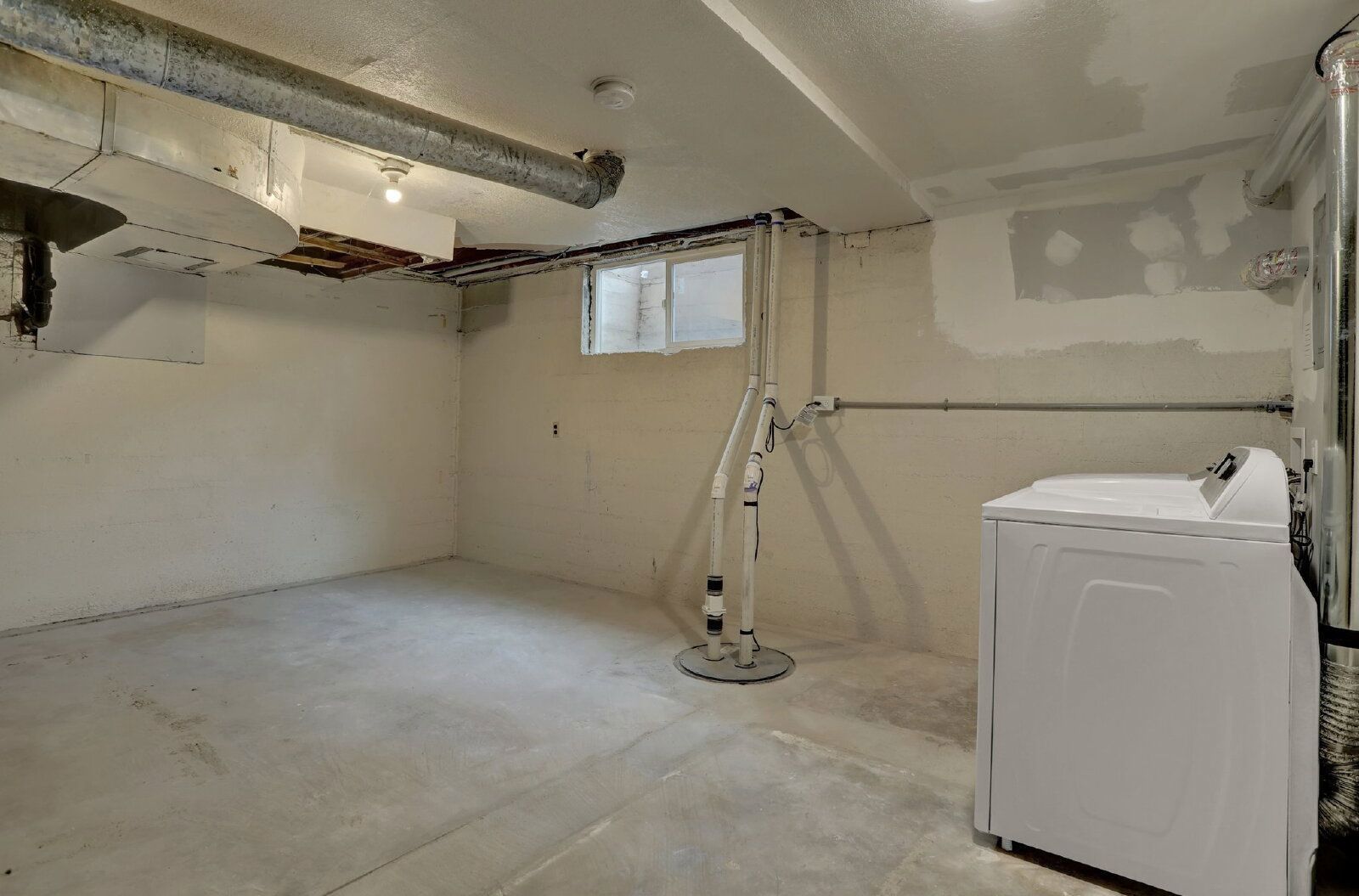 Fully Remodeled Cheyenne Blvd Home with Private Yard | December & January Rent Free property image