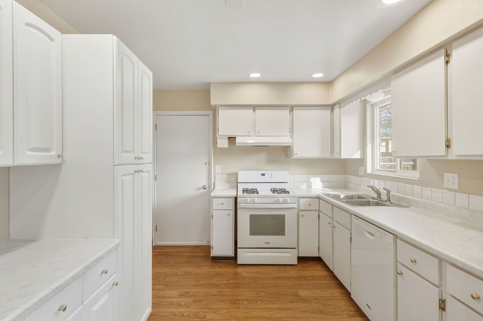 Nicely Refreshed Home | 1549 Sanderson Ave, Colorado Springs, CO 80915
Available Immediately - $1,000 off First full month | 3 Bed | 2 Bath | Oversized 1-Car Garage | Approx. 1,600 Sq Ft property image