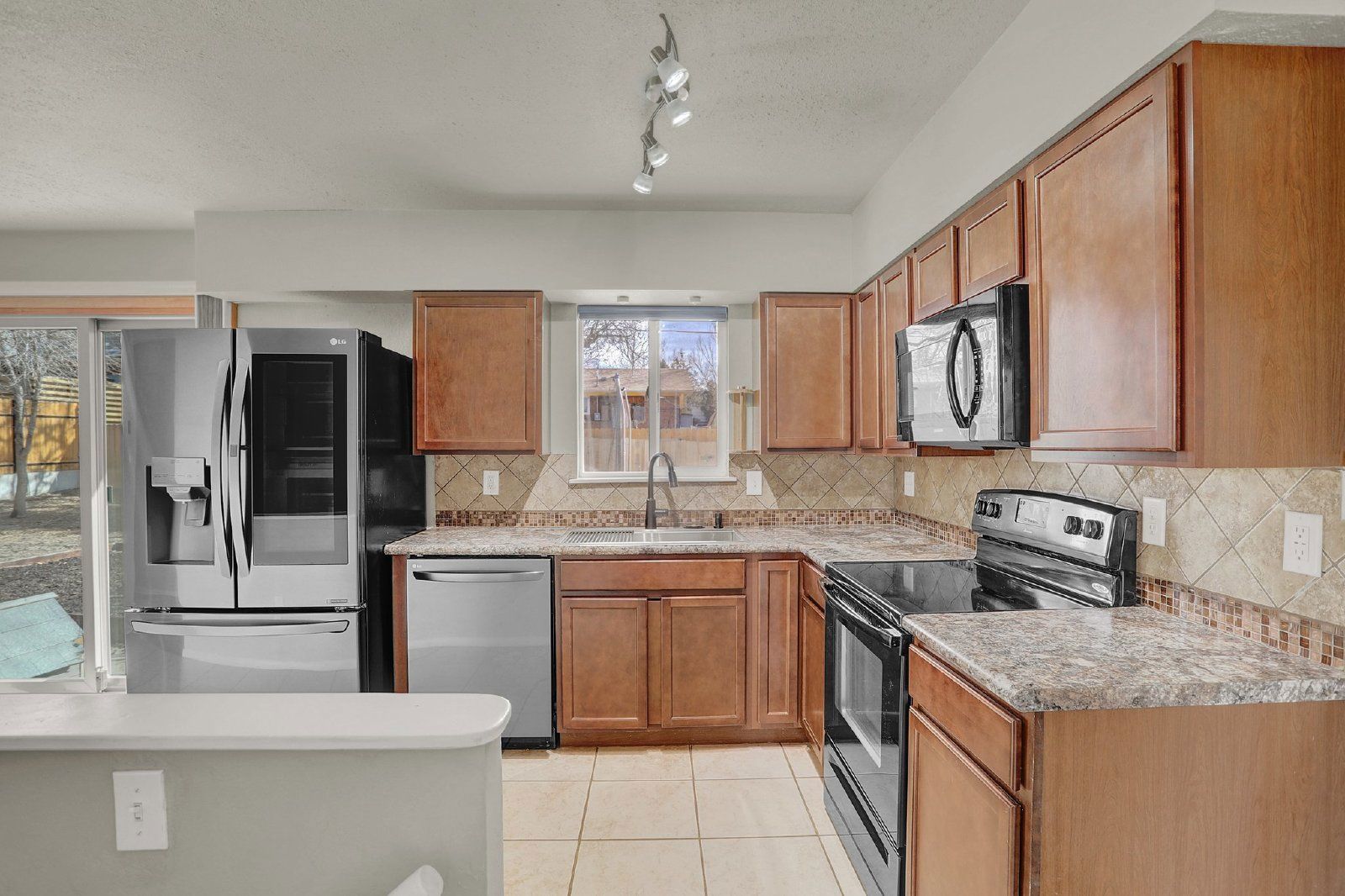 Spacious 5-Bedroom Rancher with Finished Basement property image