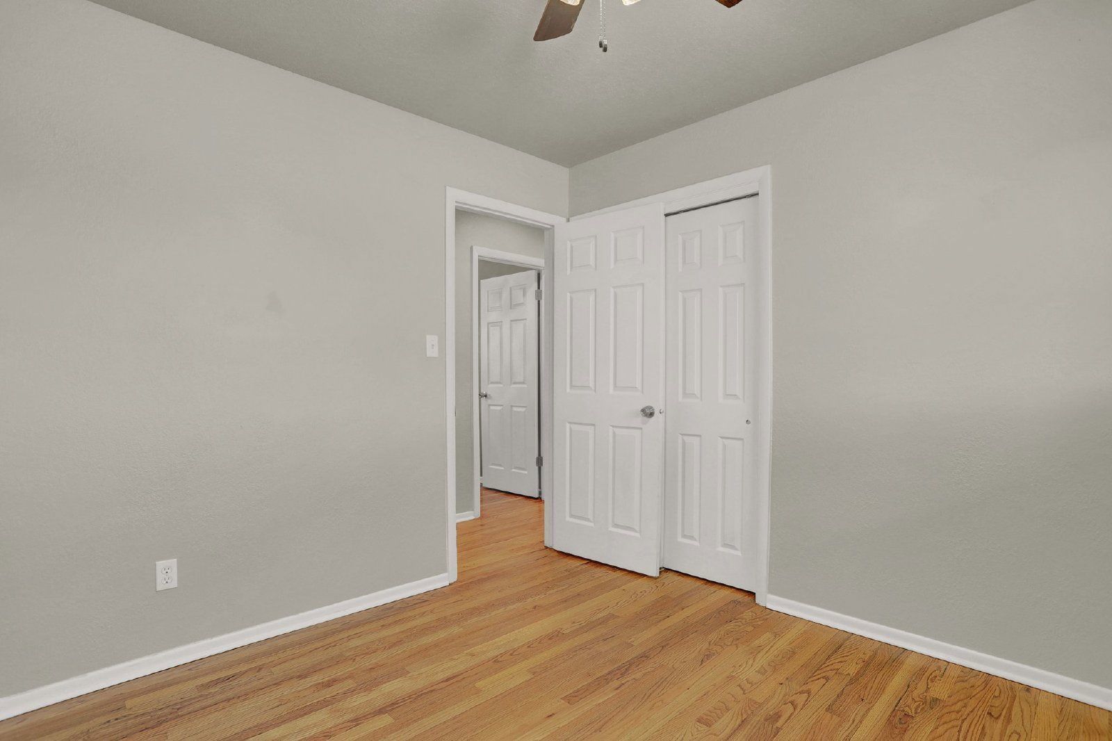 Spacious 5-Bedroom Rancher with Finished Basement property image