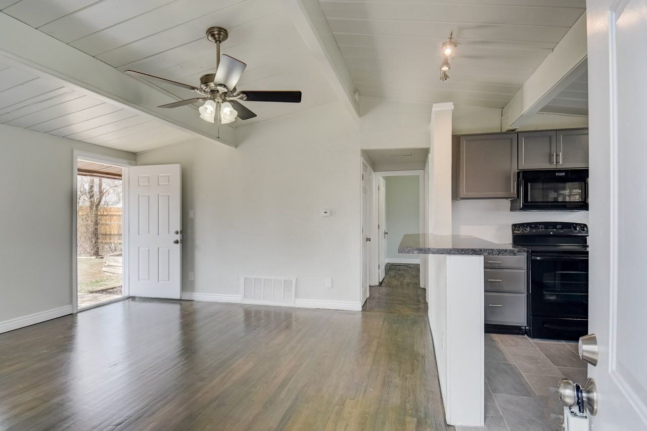 Charming Renovated 2-Bedroom Home Near Downtown Colorado Springs property image