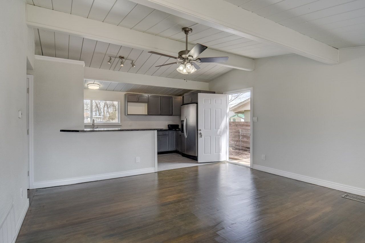 Charming Renovated 2-Bedroom Home Near Downtown Colorado Springs property image