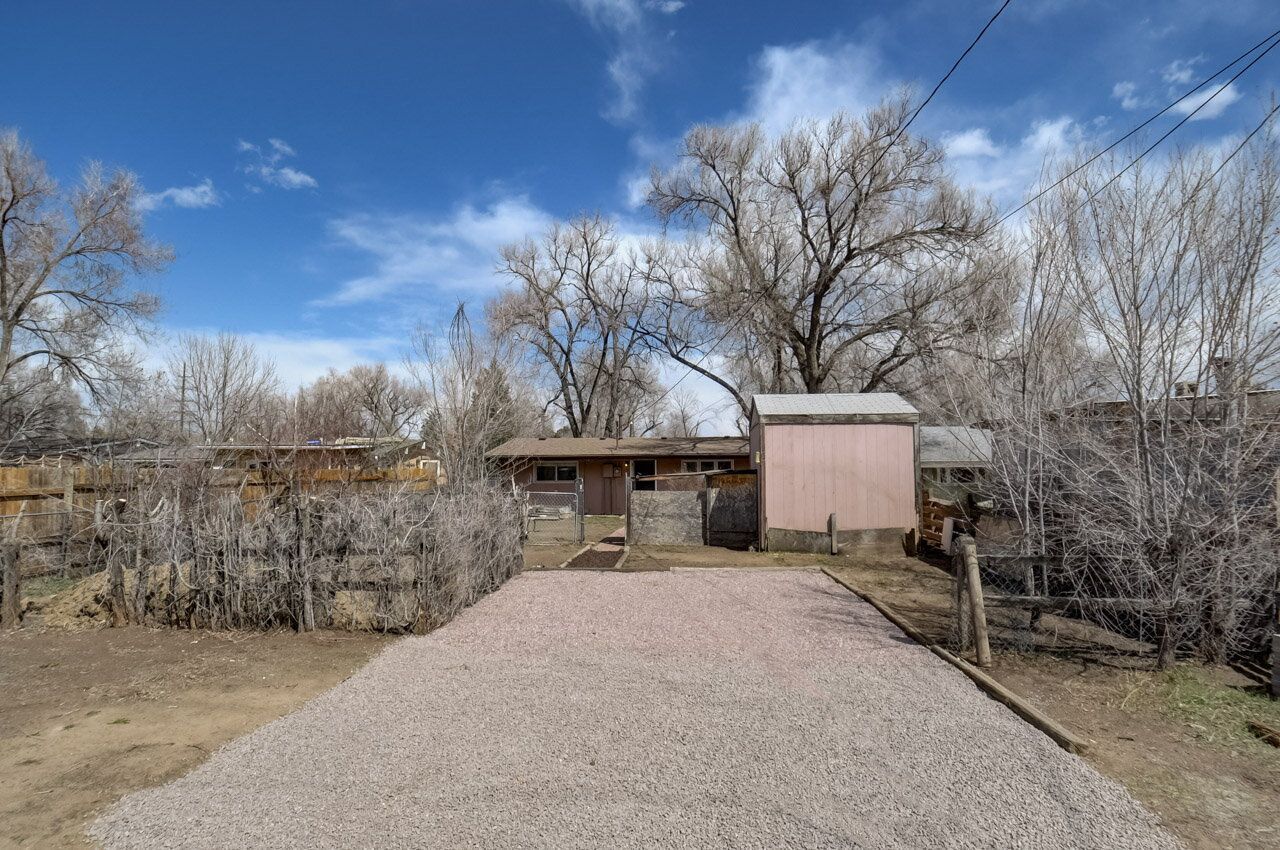 Charming Renovated 2-Bedroom Home Near Downtown Colorado Springs property image