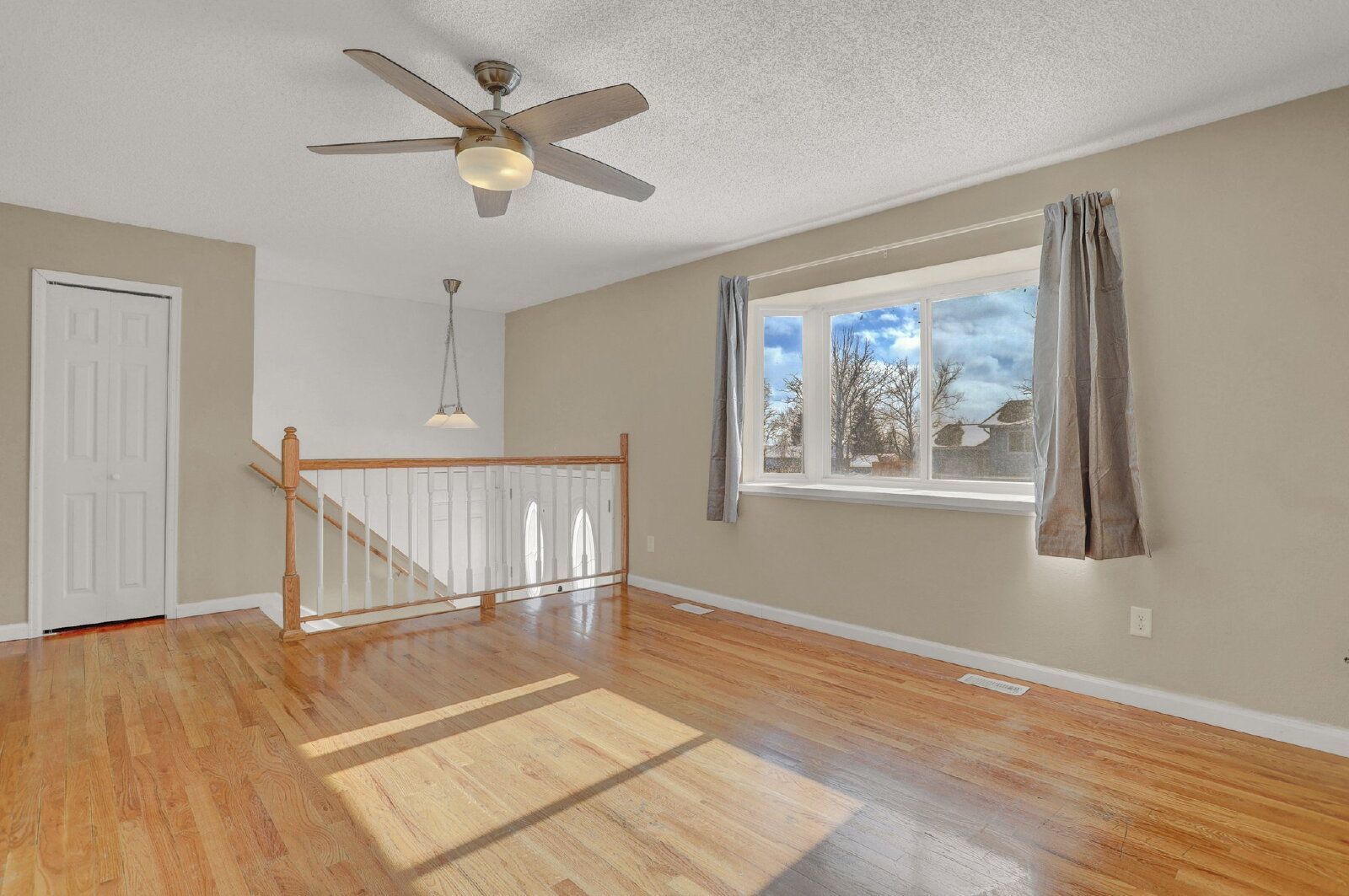 Spacious 4-Bedroom Bi-Level Home with Mountain Views and Convenient Location property image