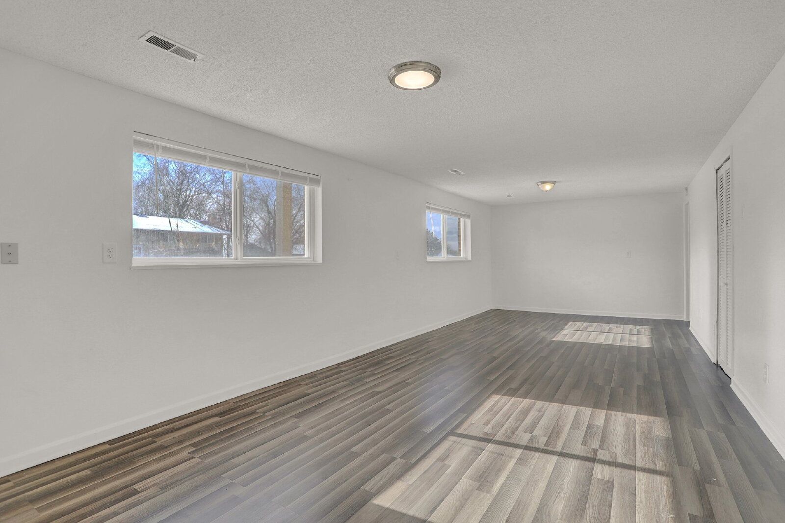 Spacious 4-Bedroom Bi-Level Home with Mountain Views and Convenient Location property image