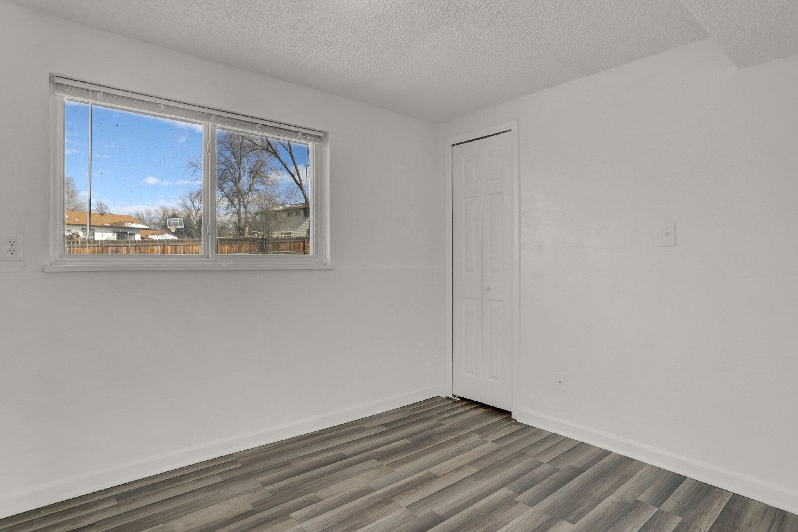 Spacious 4-Bedroom Bi-Level Home with Mountain Views and Convenient Location property image