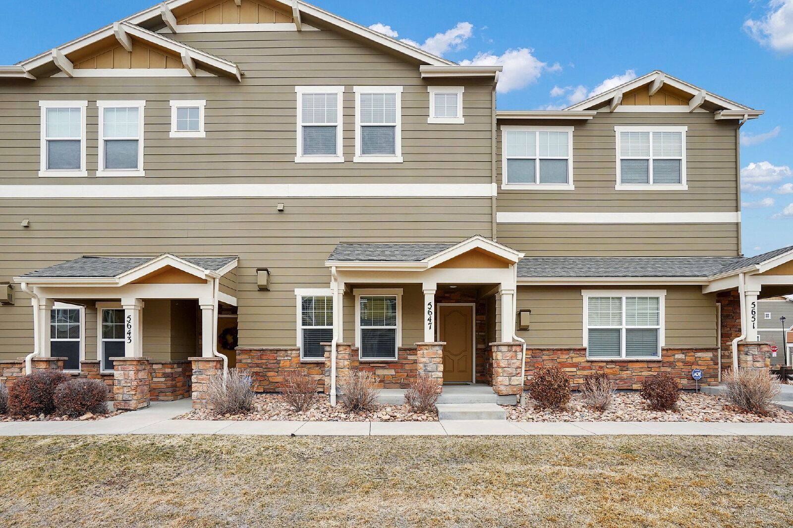 Contemporary Three-Level Townhome with Mountain Views Near Powers Corridor property image