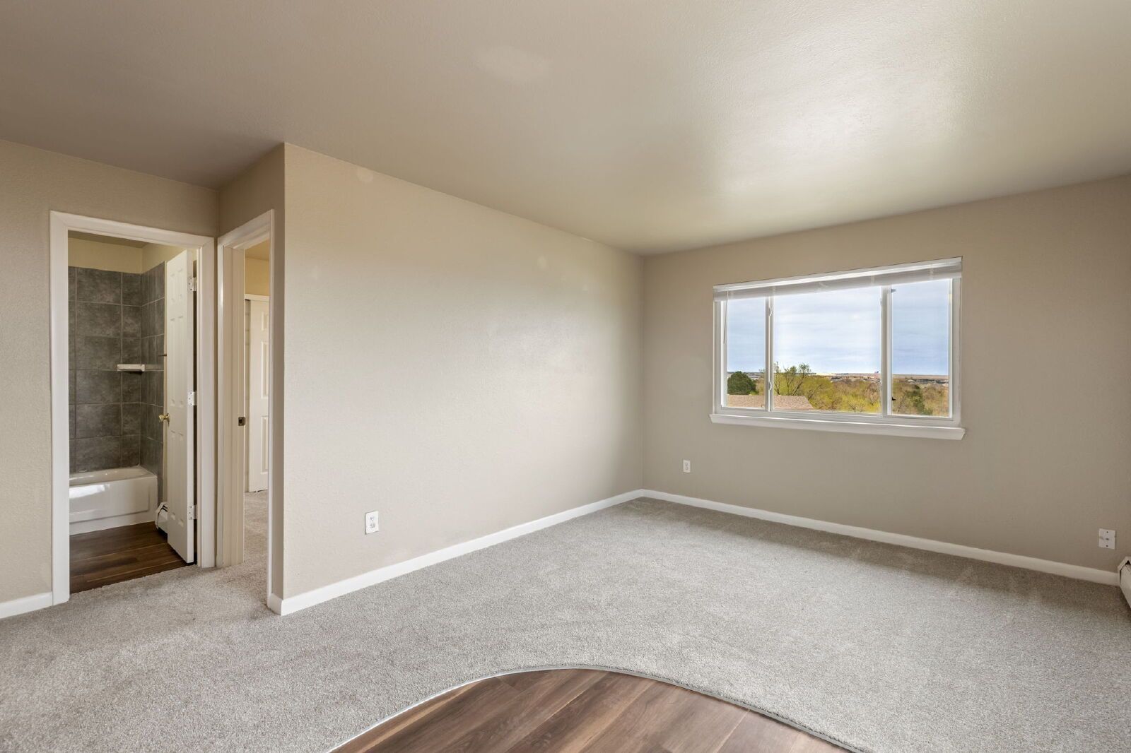 Affordable 2-Bedroom Upper-Level Apartment in Cimarron Hills property image