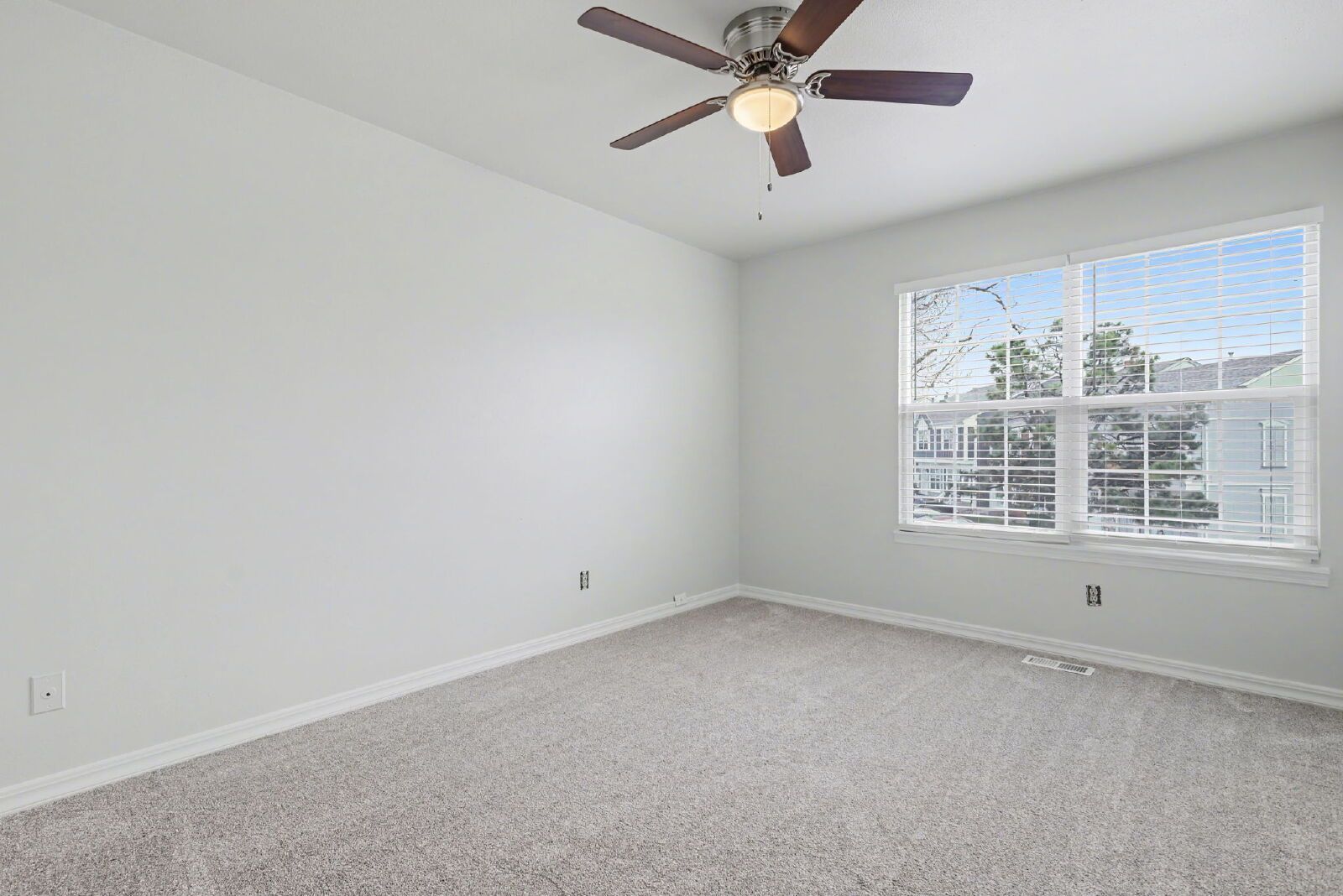 Comfortable 2-Bedroom Townhome with Private Courtyard and Updated Flooring property image