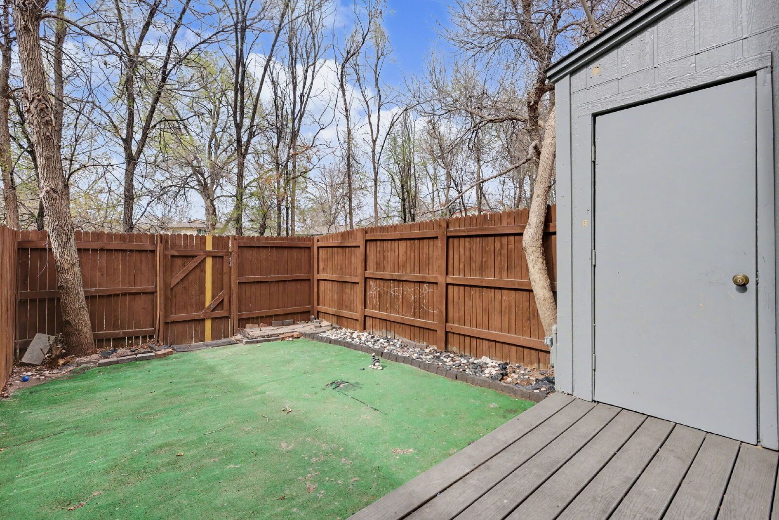 Comfortable 2-Bedroom Townhome with Private Courtyard and Updated Flooring property image