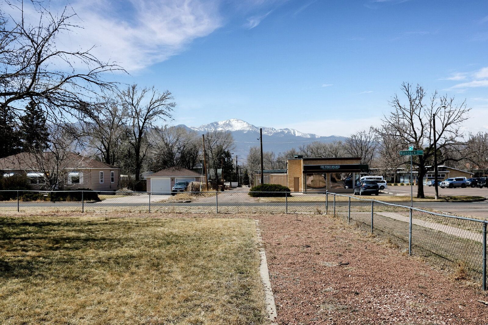 Updated 2-Bedroom Apartment Near Downtown with In-Unit Laundry property image