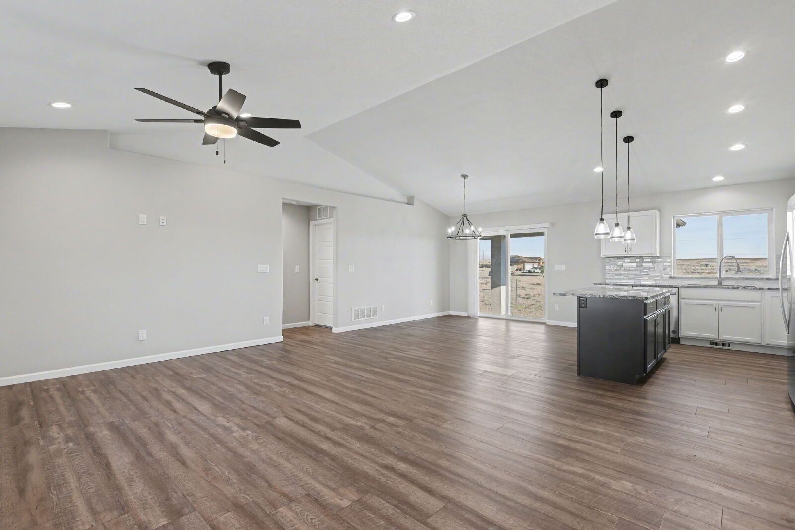 Spacious New Construction Ranch Home with Modern Finishes in Pueblo West property image