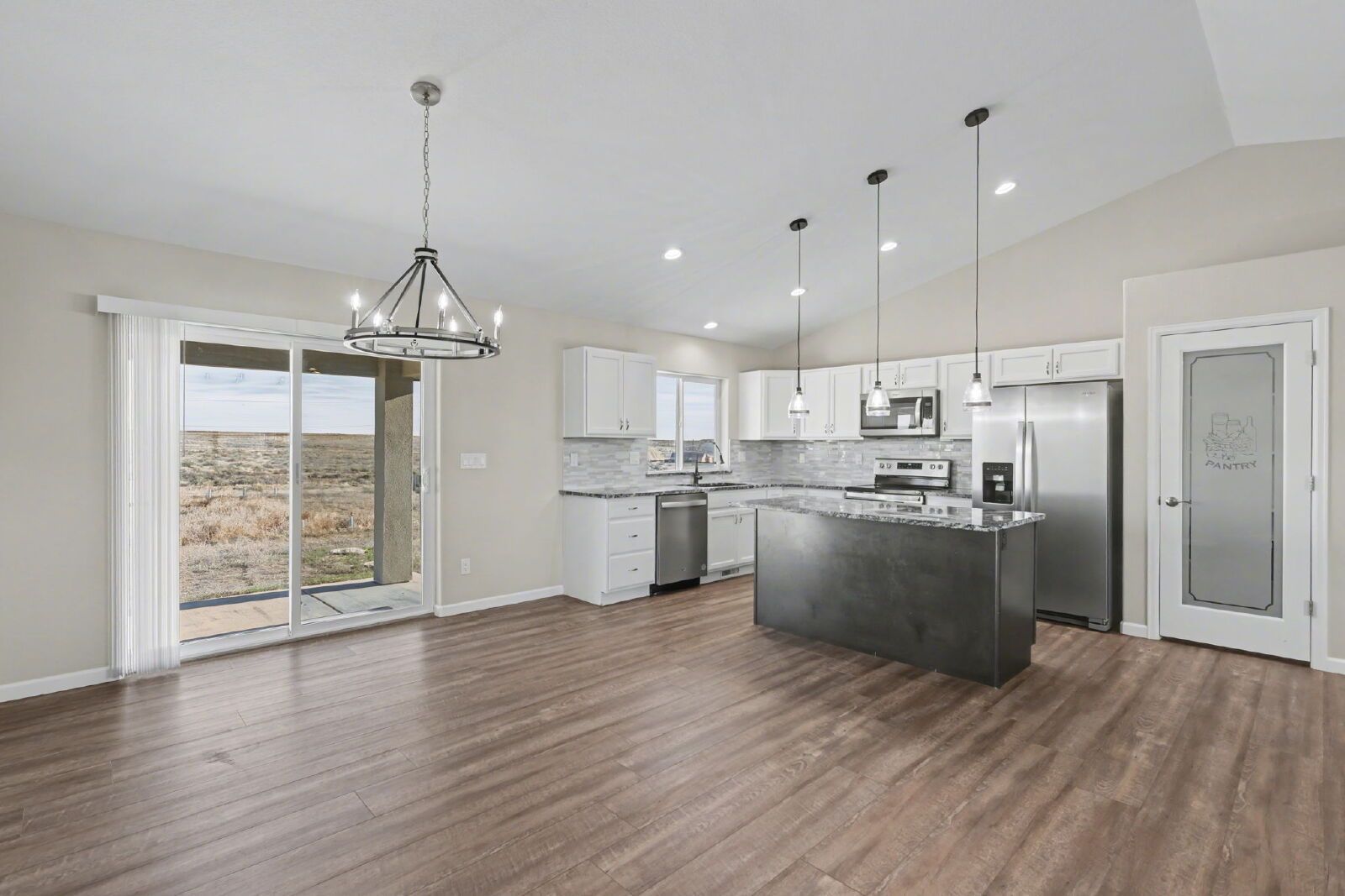 Spacious New Construction Ranch Home with Modern Finishes in Pueblo West property image