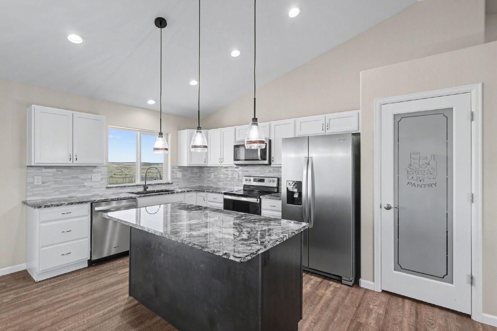 Spacious New Construction Ranch Home with Modern Finishes in Pueblo West property image