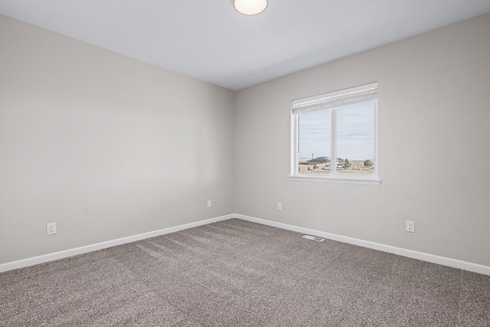 Spacious New Construction Ranch Home with Modern Finishes in Pueblo West property image