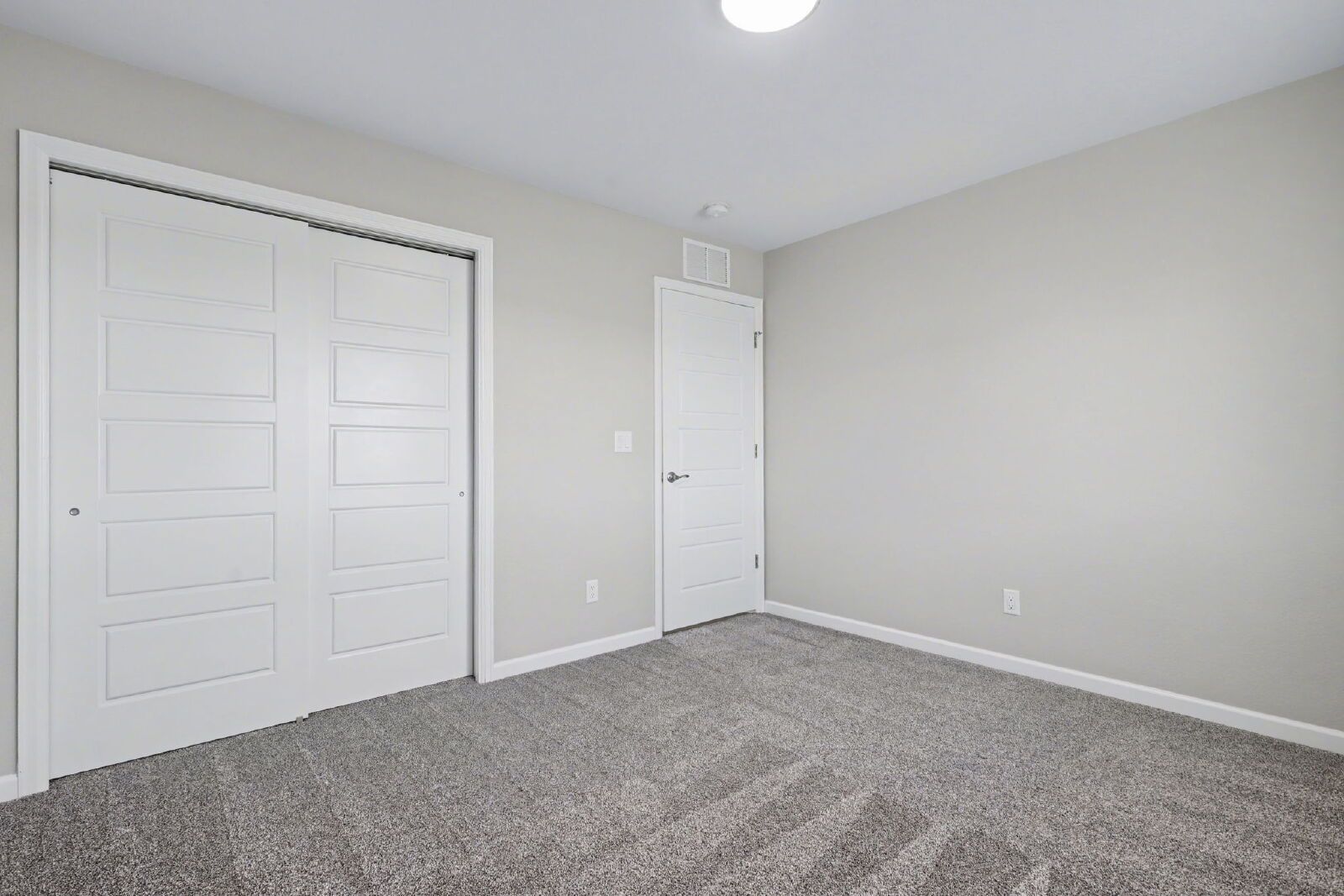 Spacious New Construction Ranch Home with Modern Finishes in Pueblo West property image