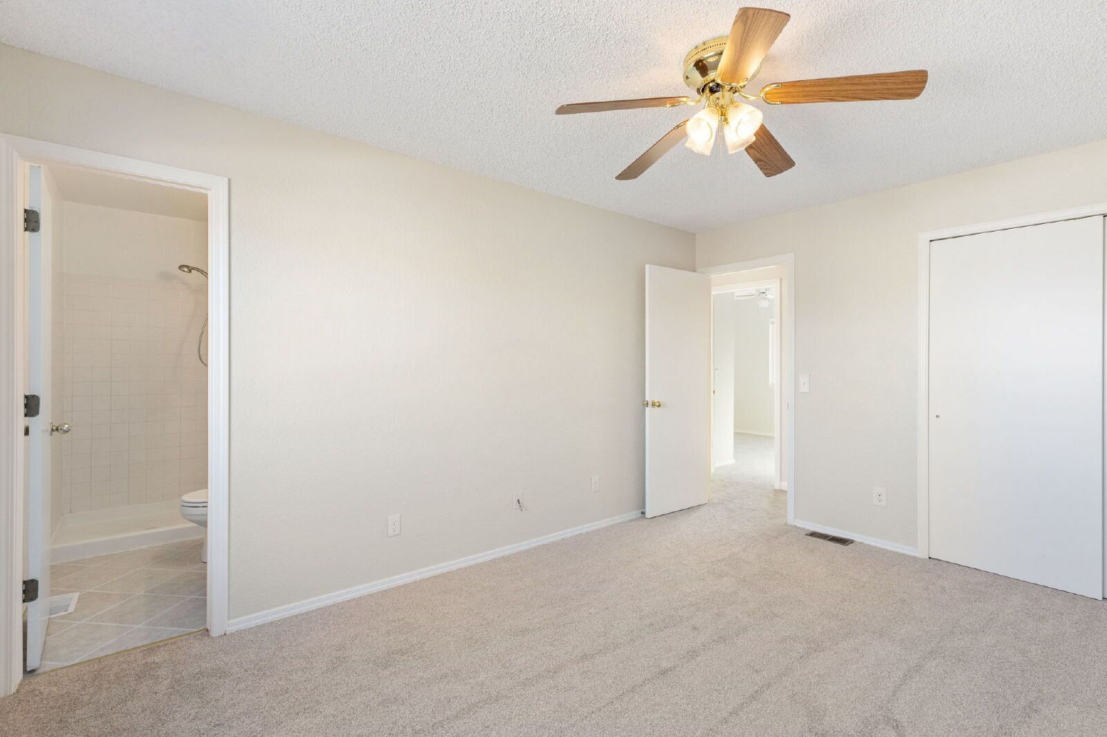 Spacious Four-Level Home with Fireplace, Finished Basement, and Walkout Backyard in Fountain property image