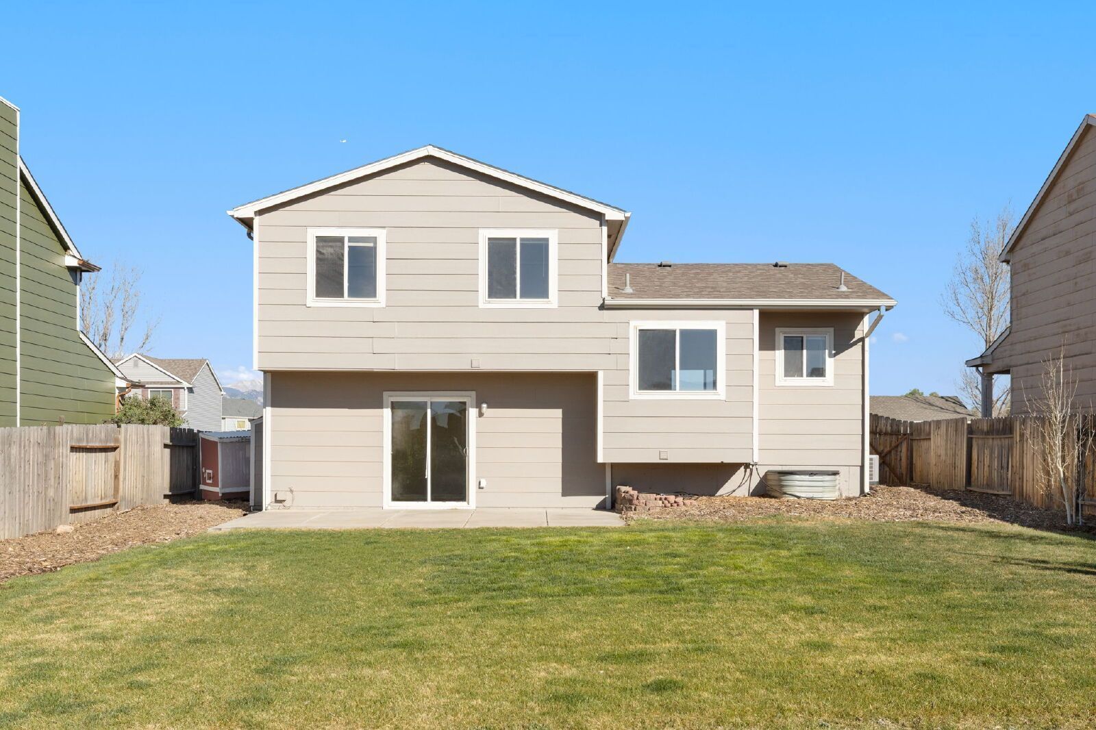 Spacious Four-Level Home with Fireplace, Finished Basement, and Walkout Backyard in Fountain property image