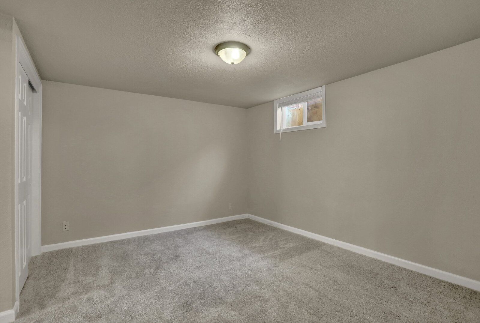 Stunning Updated Home in Coveted Cheyenne Mountain District 12 with Park Views and Top-Rated Schools property image