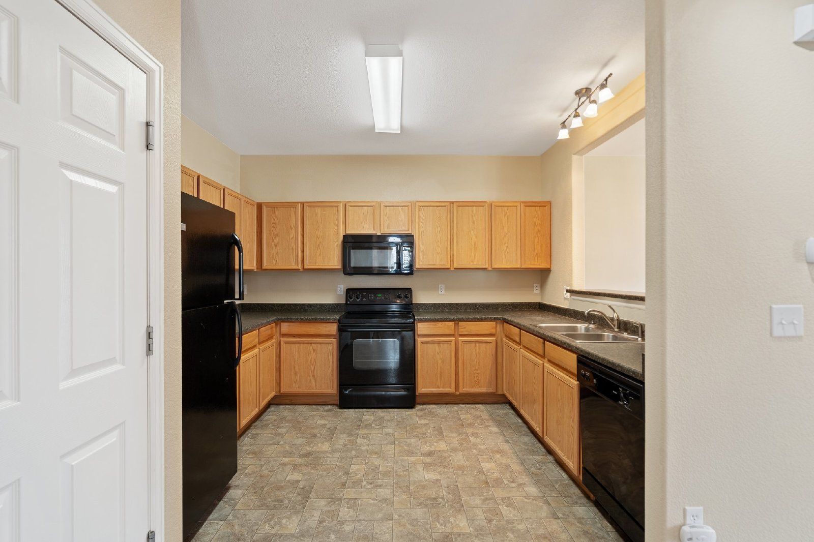Spacious 3-Bedroom End-Unit Townhome with 5-Piece Master Bath Near Fort Carson property image