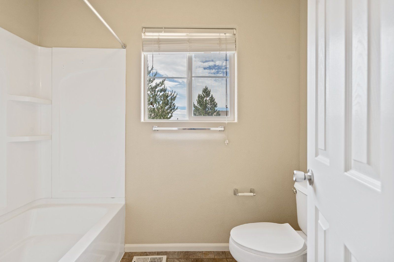 Spacious 3-Bedroom End-Unit Townhome with 5-Piece Master Bath Near Fort Carson property image
