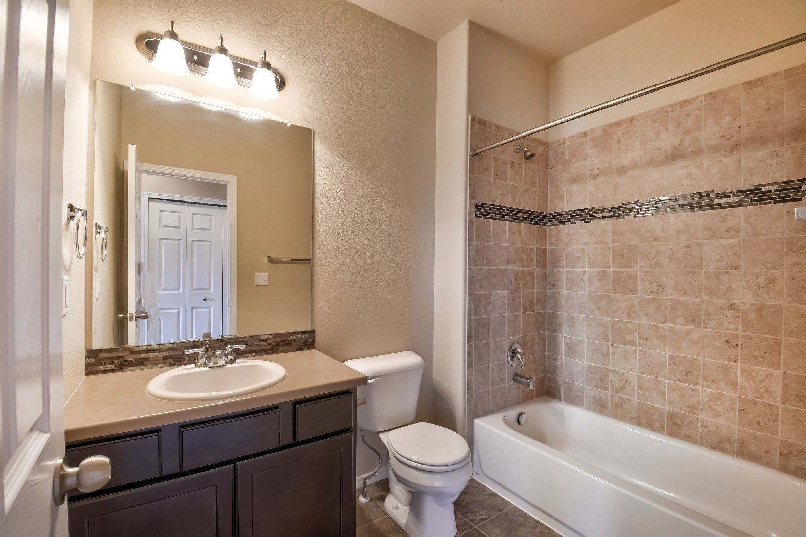 Immaculate 3-Bedroom Townhome with Stainless Steel Appliances and Attached Garage Near Peterson SFB property image