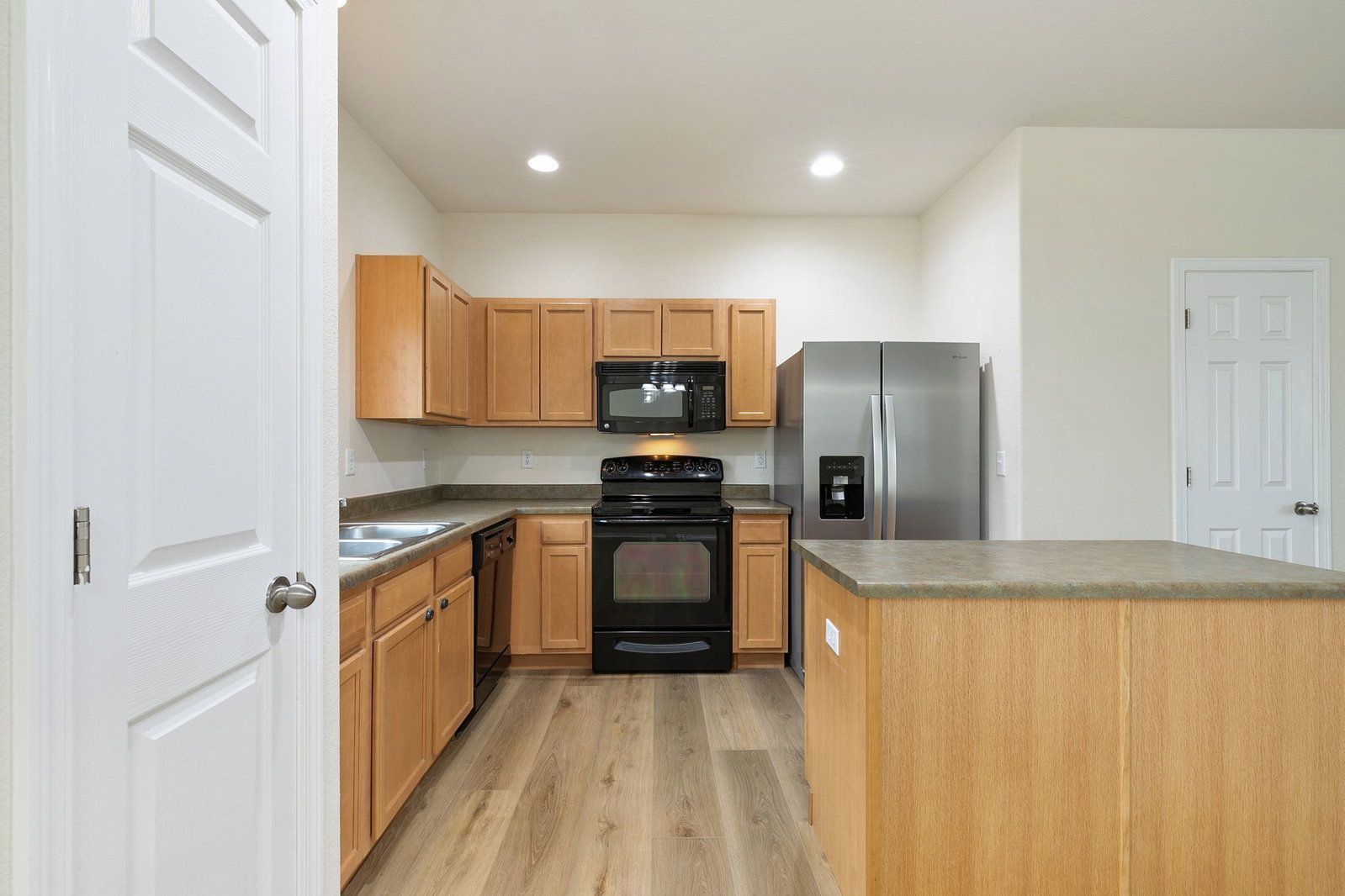Updated 2-Bed Townhome Just Minutes from Ft. Carson – Walk to Schools & Parks! property image