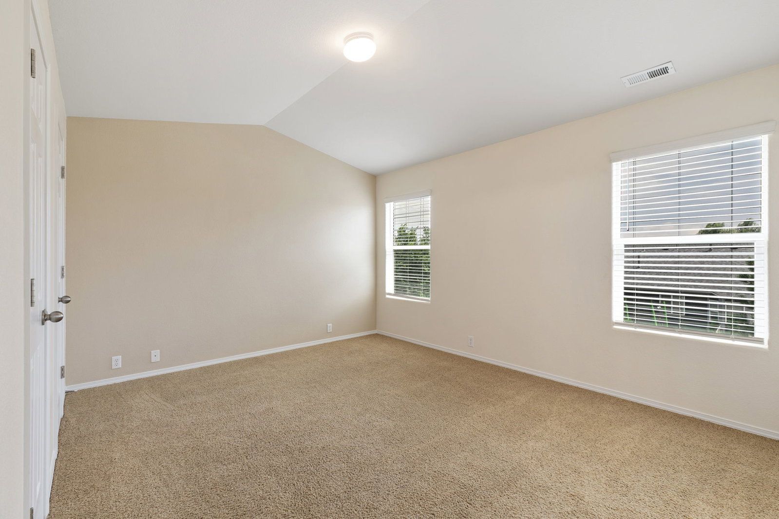 Updated 2-Bed Townhome Just Minutes from Ft. Carson – Walk to Schools & Parks! property image