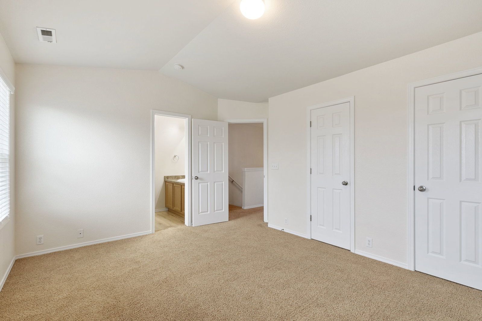 Updated 2-Bed Townhome Just Minutes from Ft. Carson – Walk to Schools & Parks! property image