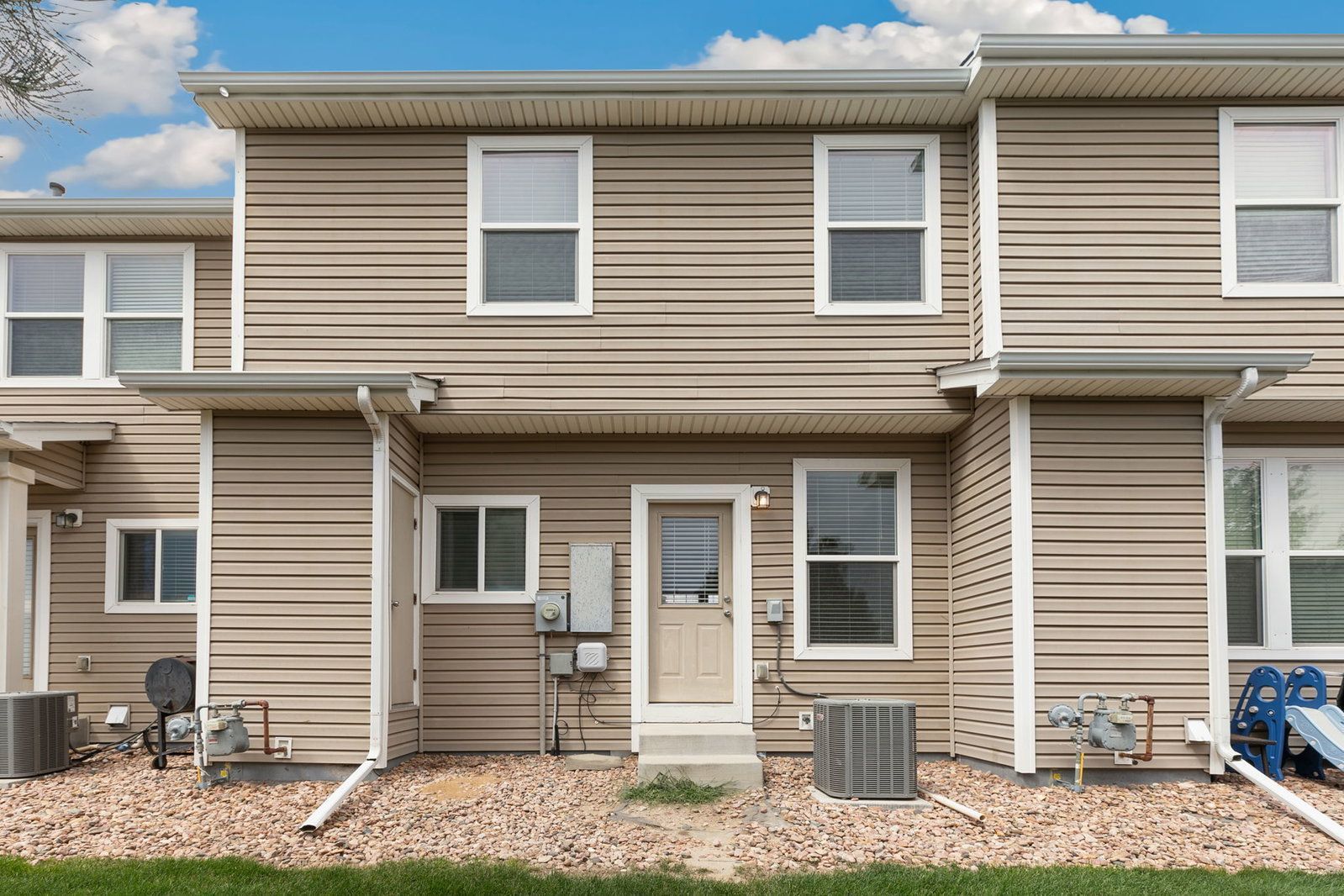 Updated 2-Bed Townhome Just Minutes from Ft. Carson – Walk to Schools & Parks! property image