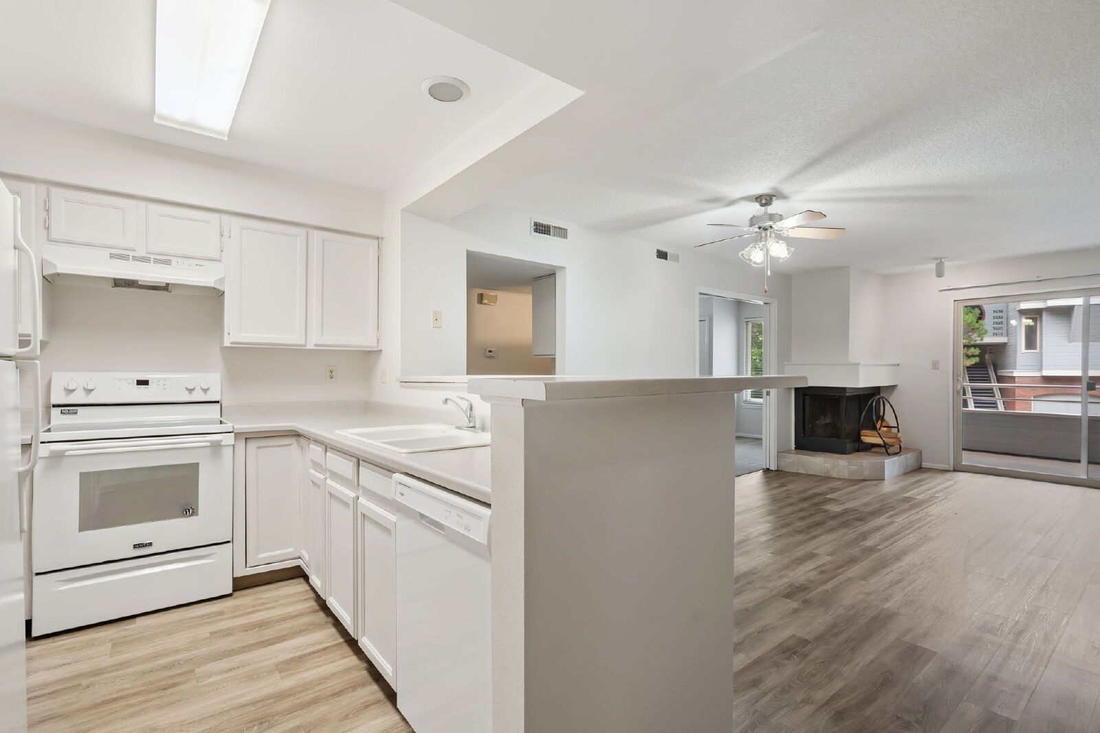 Updated 2-Bedroom Ground-Floor Condo — Water, Sewer & Trash Included, Southeast Colorado Springs property image