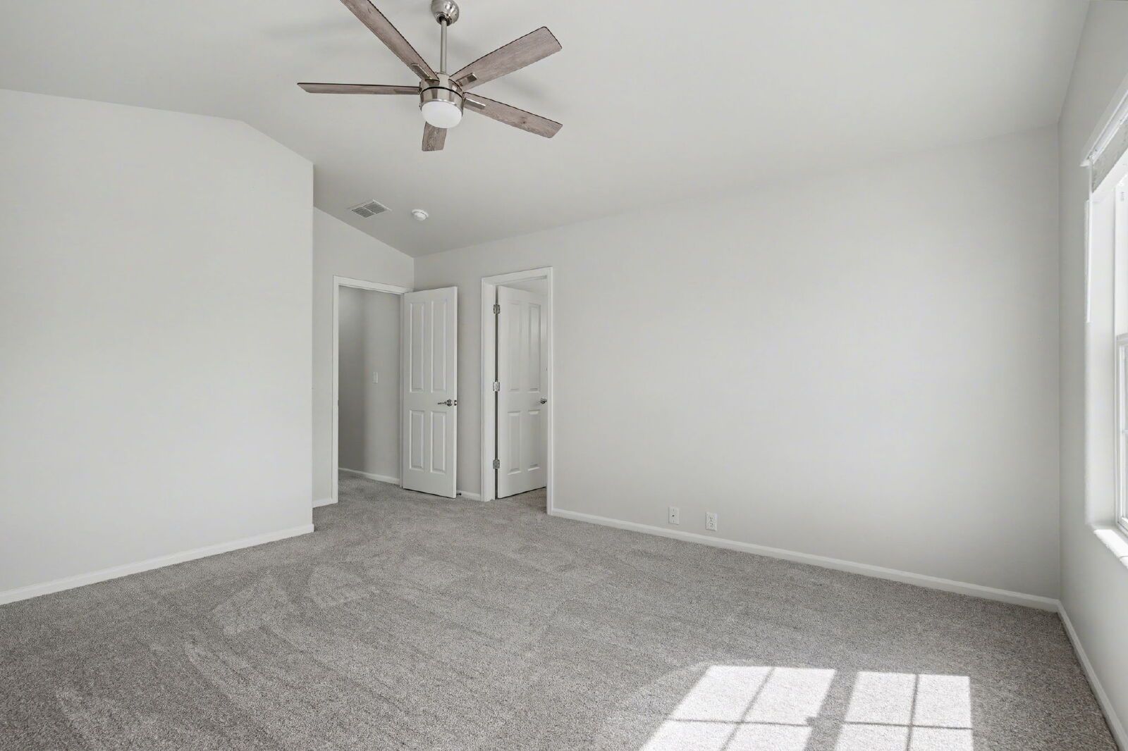 Beautifully Updated 3-Bedroom End-Unit Townhome Facing Open Space with Attached 2-Car Garage in Gated Sand Creek Villas property image